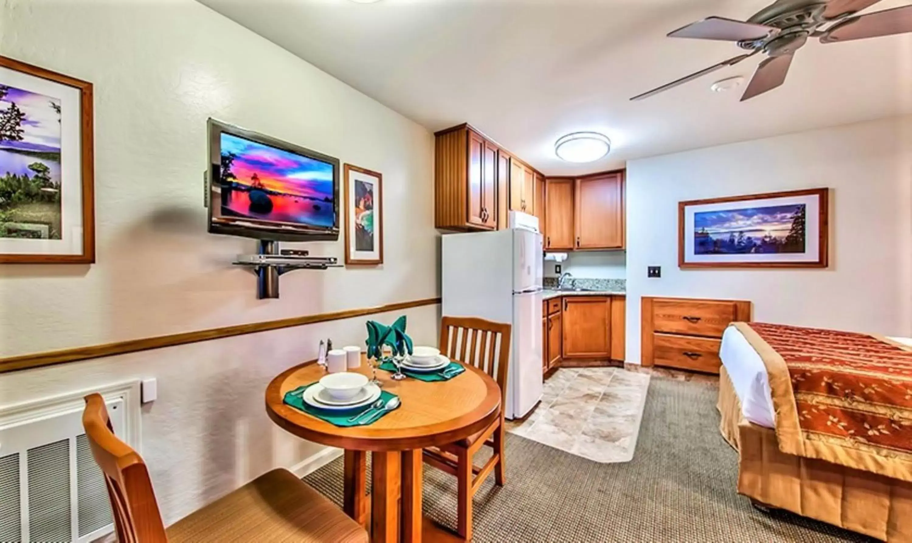 TV and multimedia, TV/Entertainment Center in The Tahoe Beach & Ski Club Owners Association