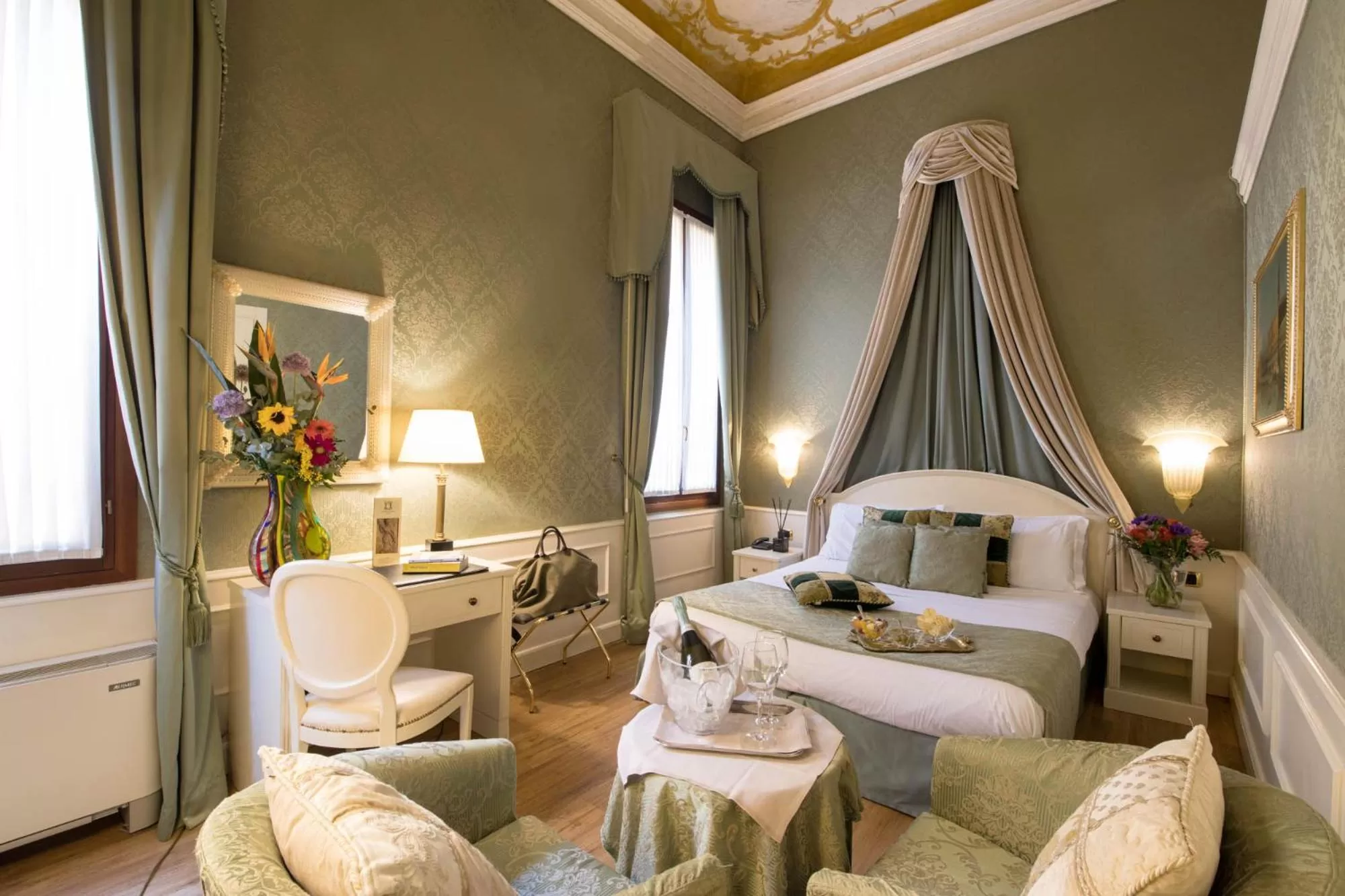 Bed in Duodo Palace Hotel