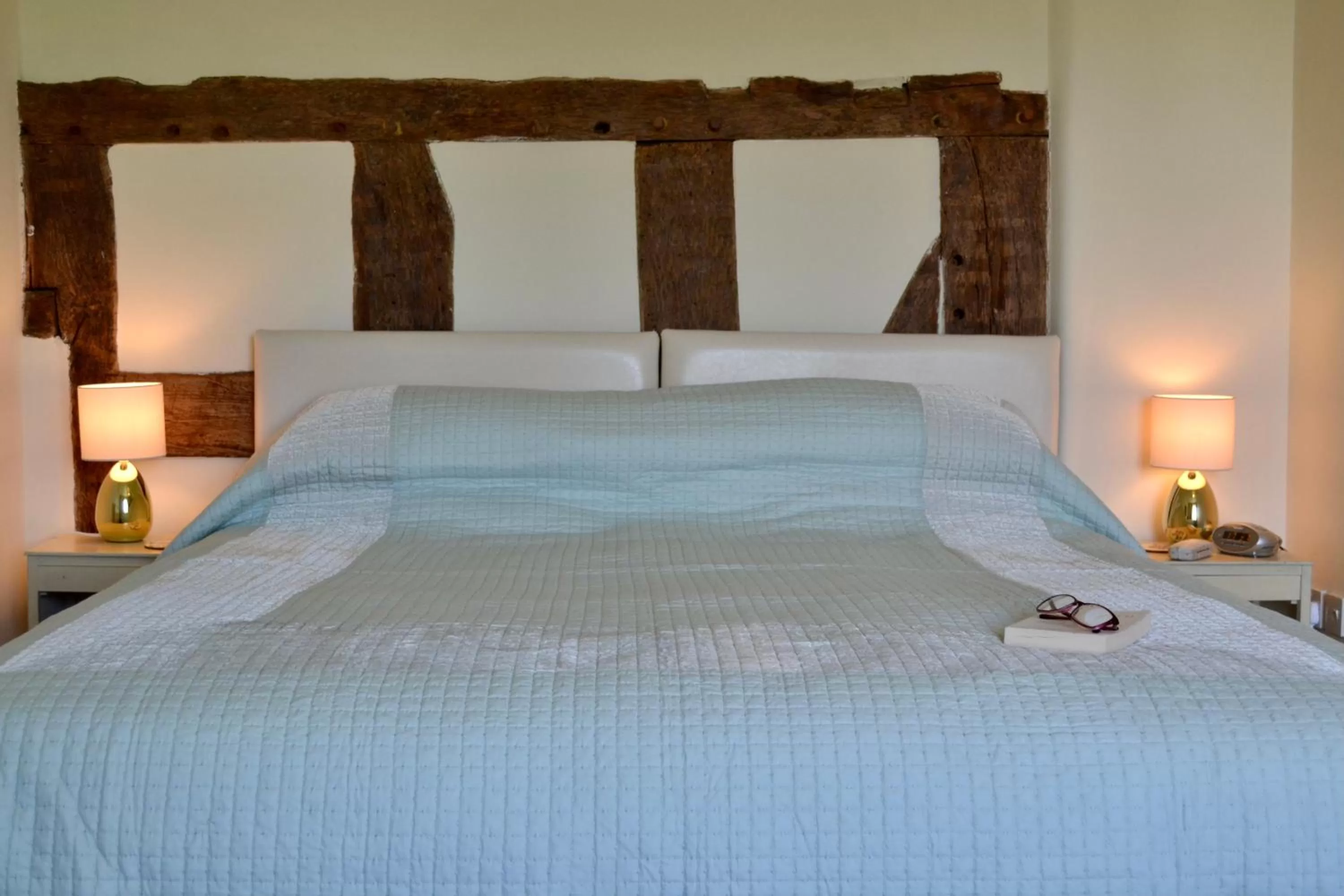 Bed in Broome Park Farm B&B