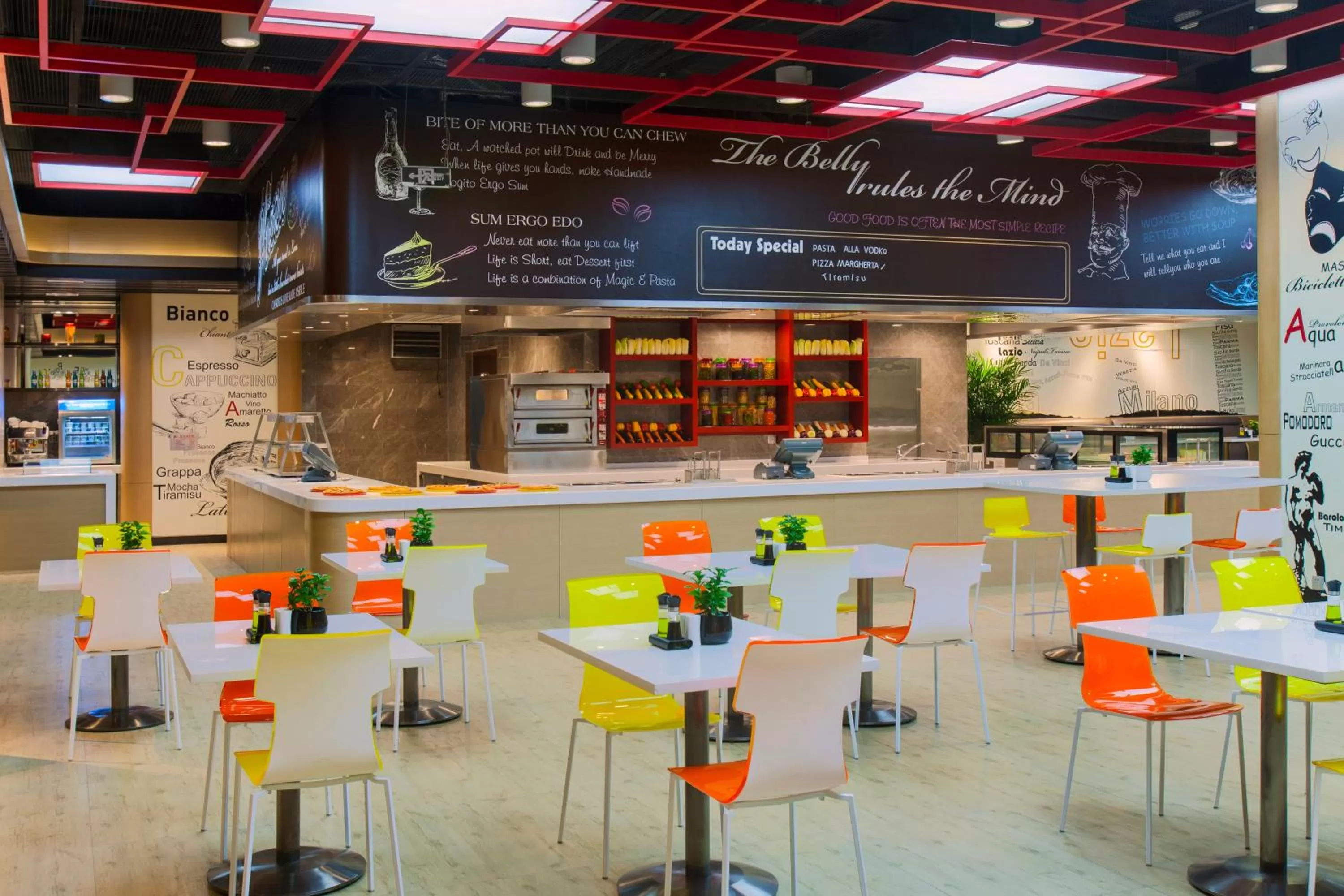 Restaurant/places to eat in Crowne Plaza Tianjin Meijiangnan by IHG