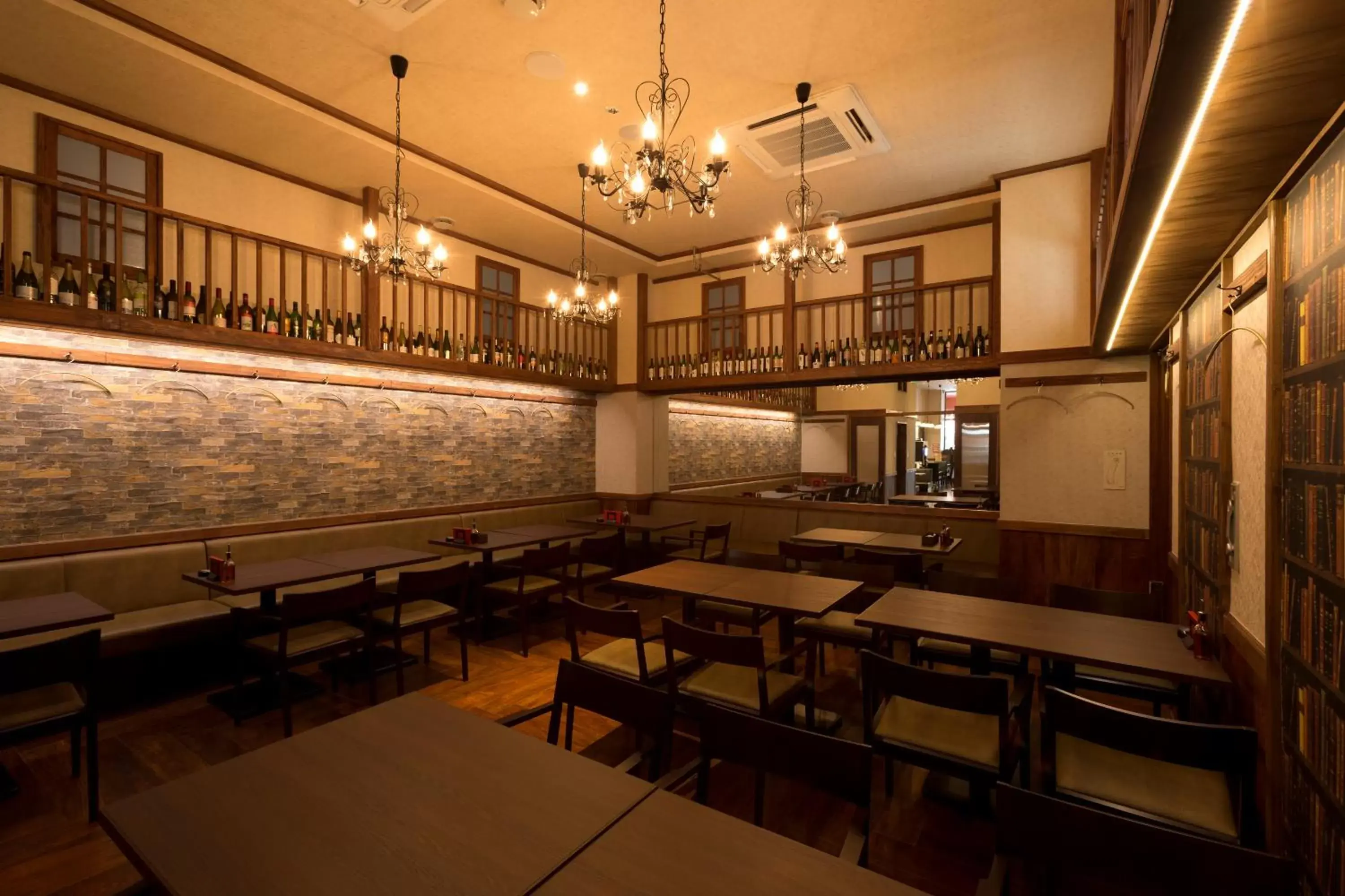 Restaurant/places to eat in the b hakata Restaurant/places to eat in the b hakata