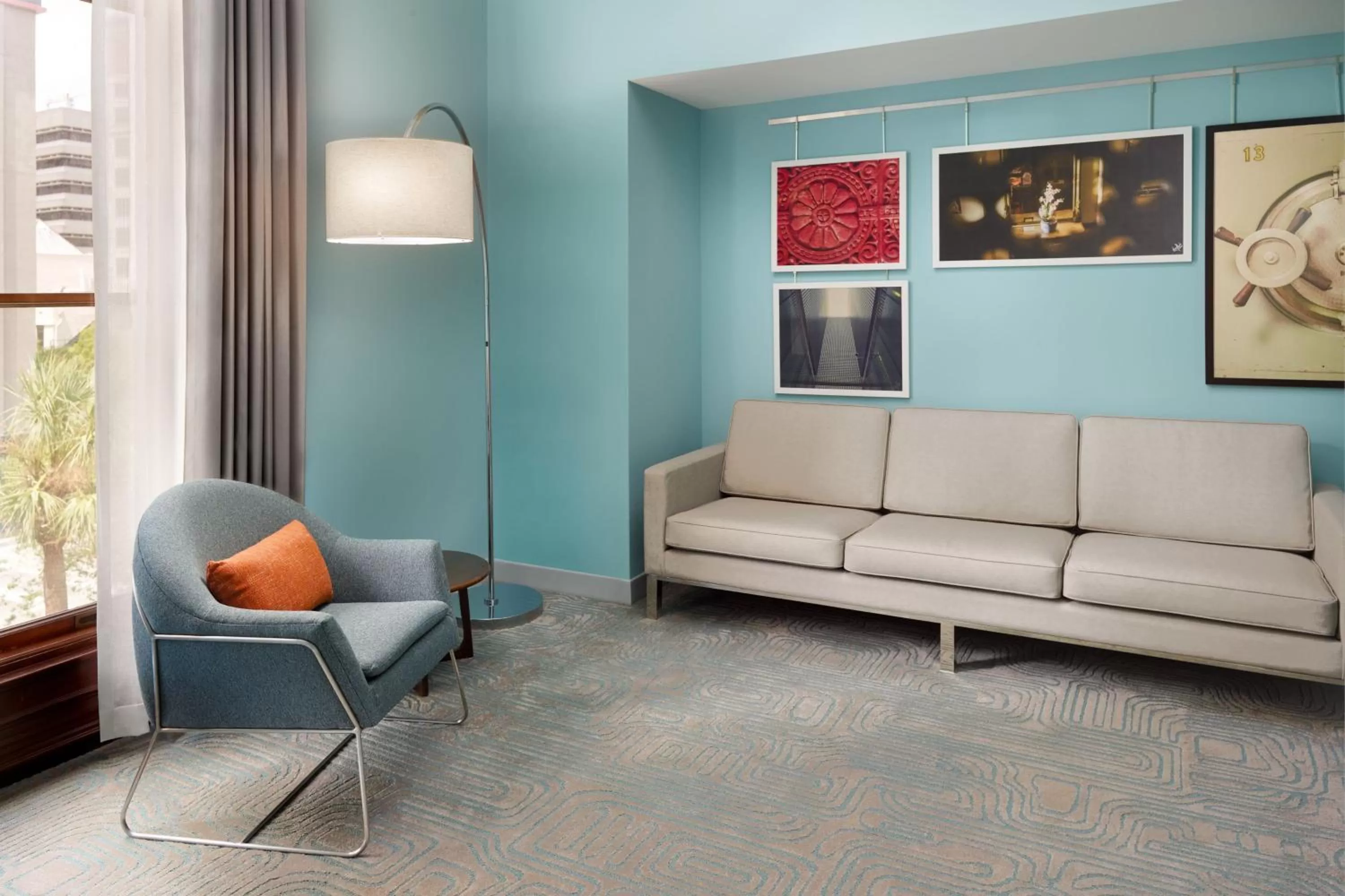 Photo of the whole room in Le Meridien Tampa, The Courthouse