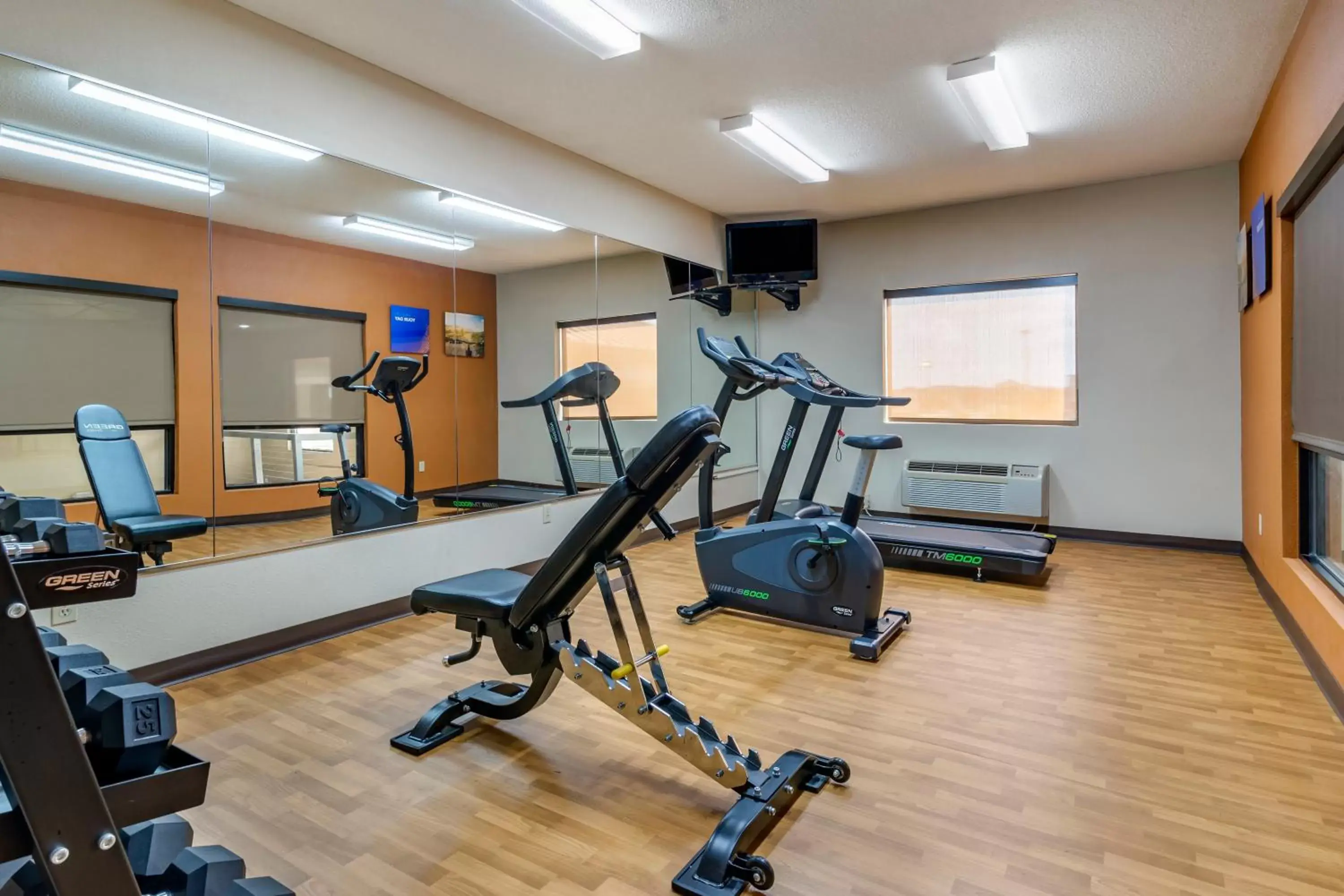 Fitness Center/Facilities in Comfort Suites near Robins Air Force Base