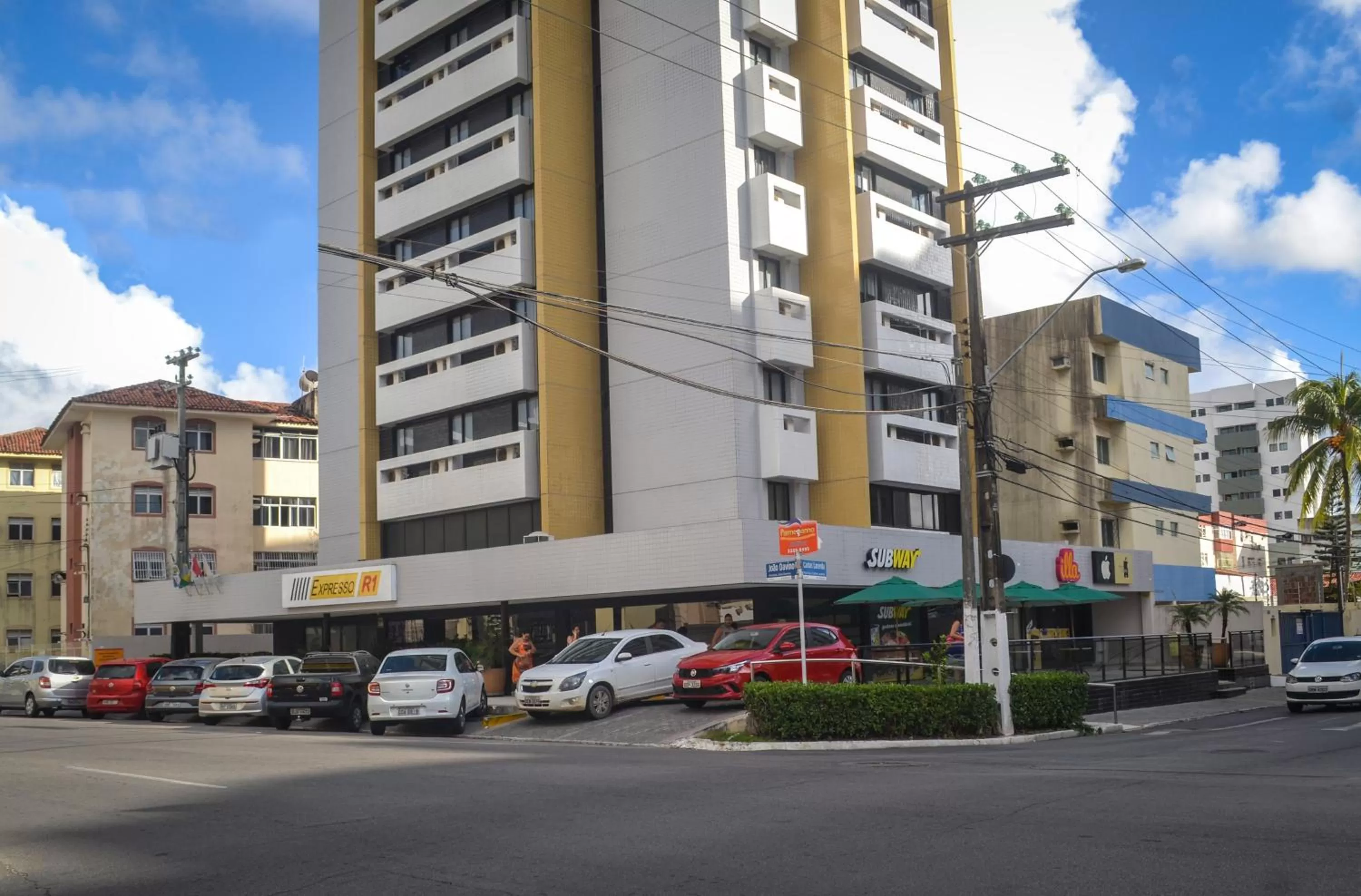 Property building in EXPRESSO R1 HOTEL