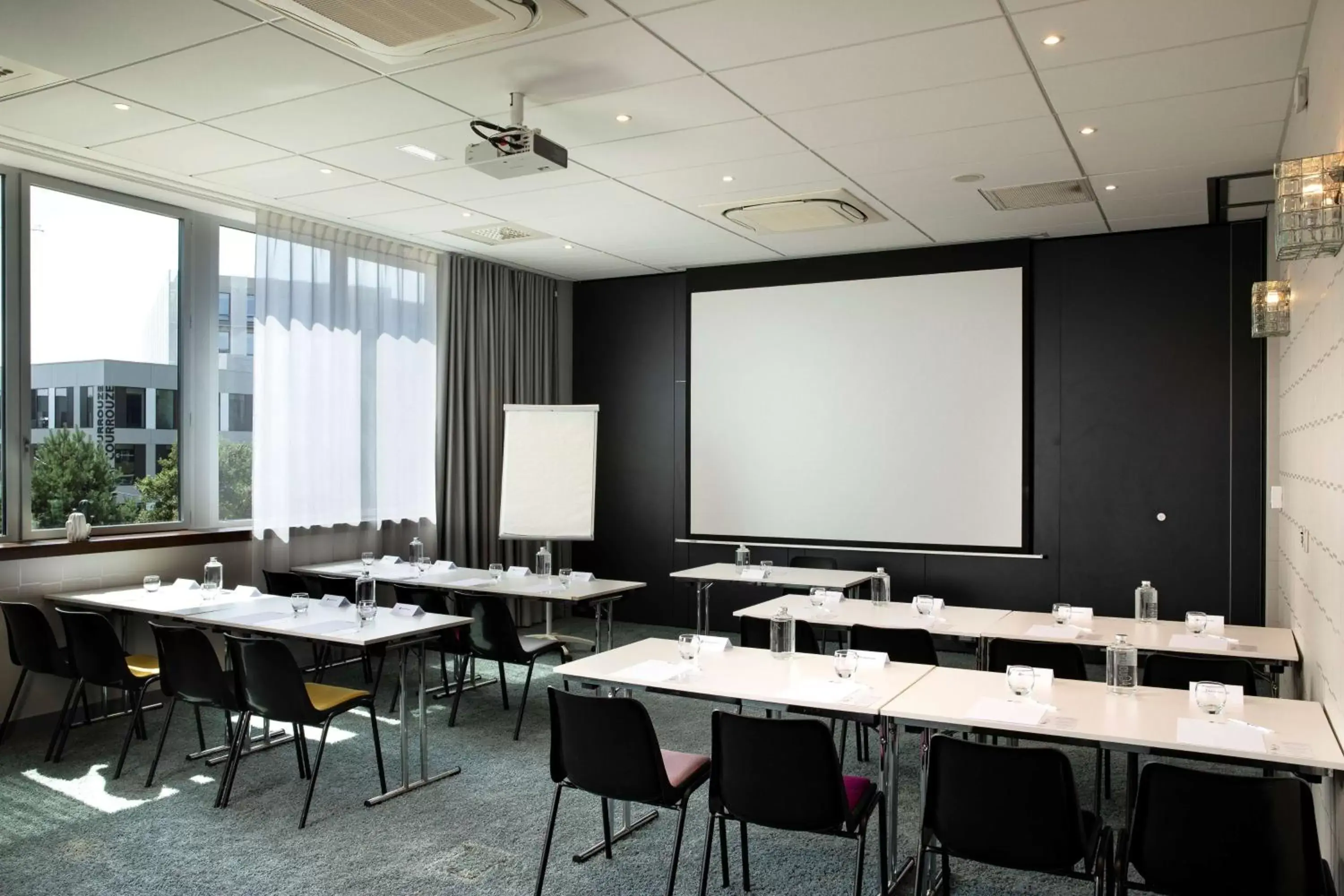 On site, Business Area/Conference Room in Best Western Plus Hôtel Isidore