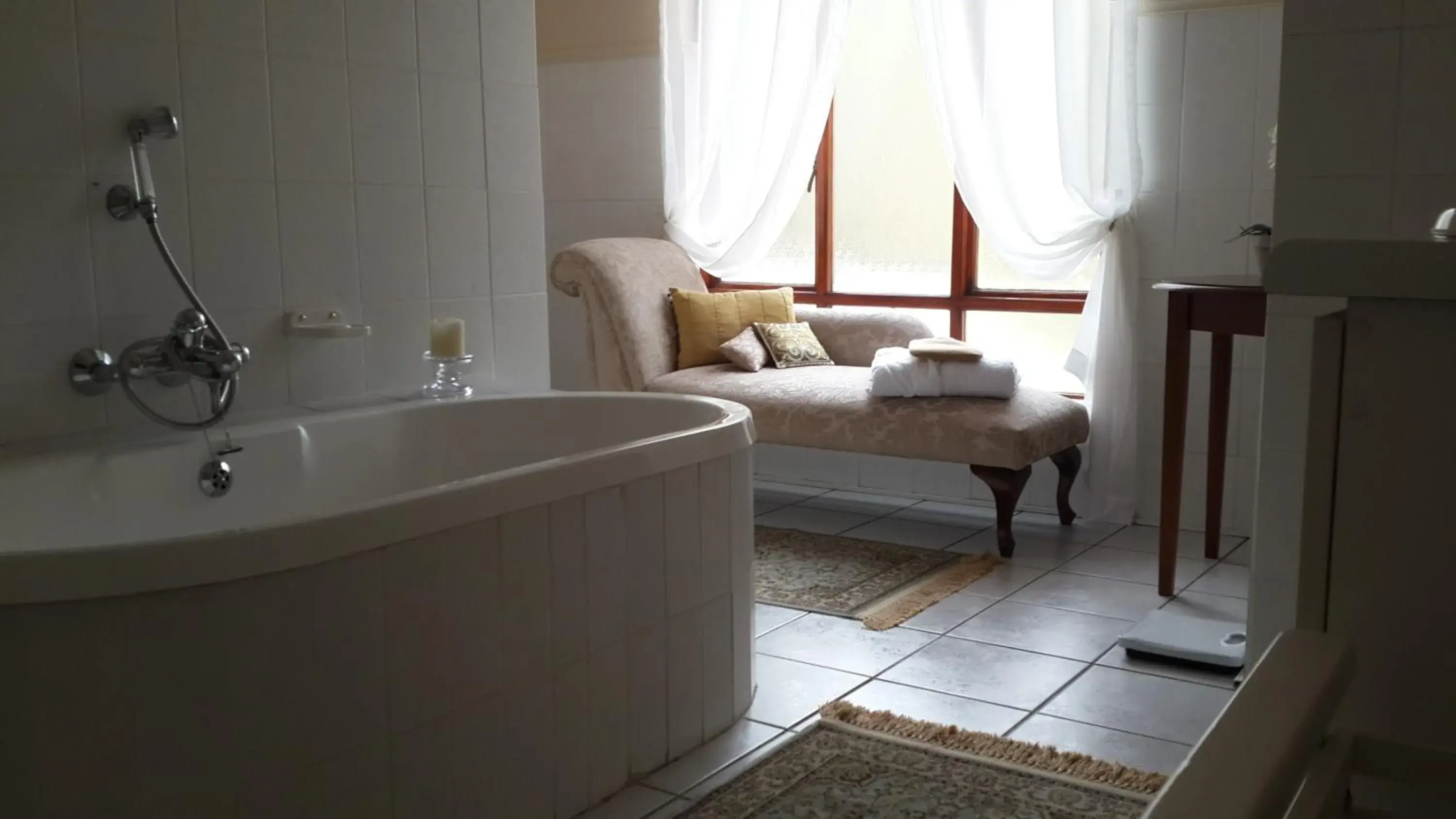 Bathroom in Riversong Guest House