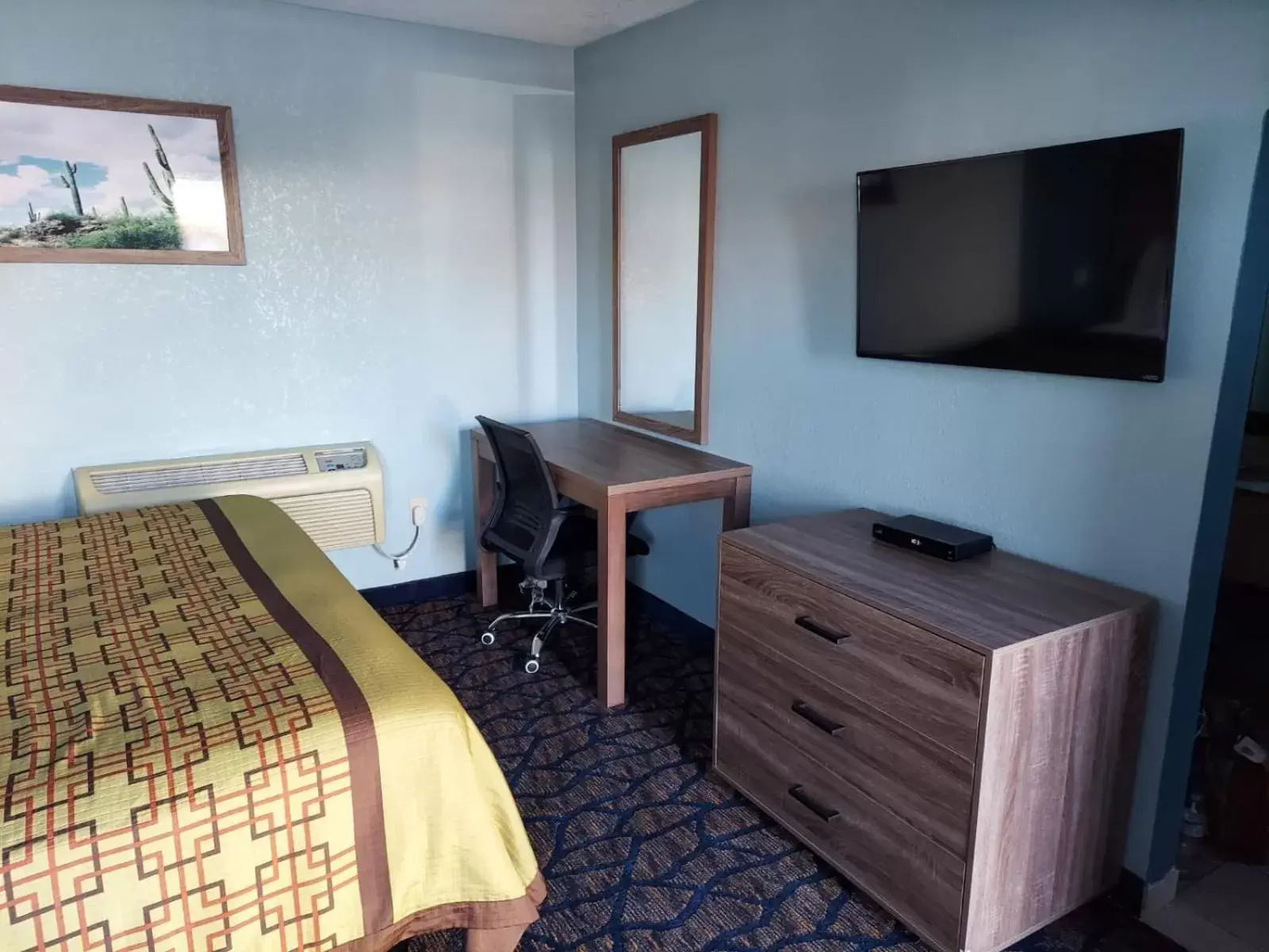 TV/Entertainment Center in Travelodge by Wyndham Barstow