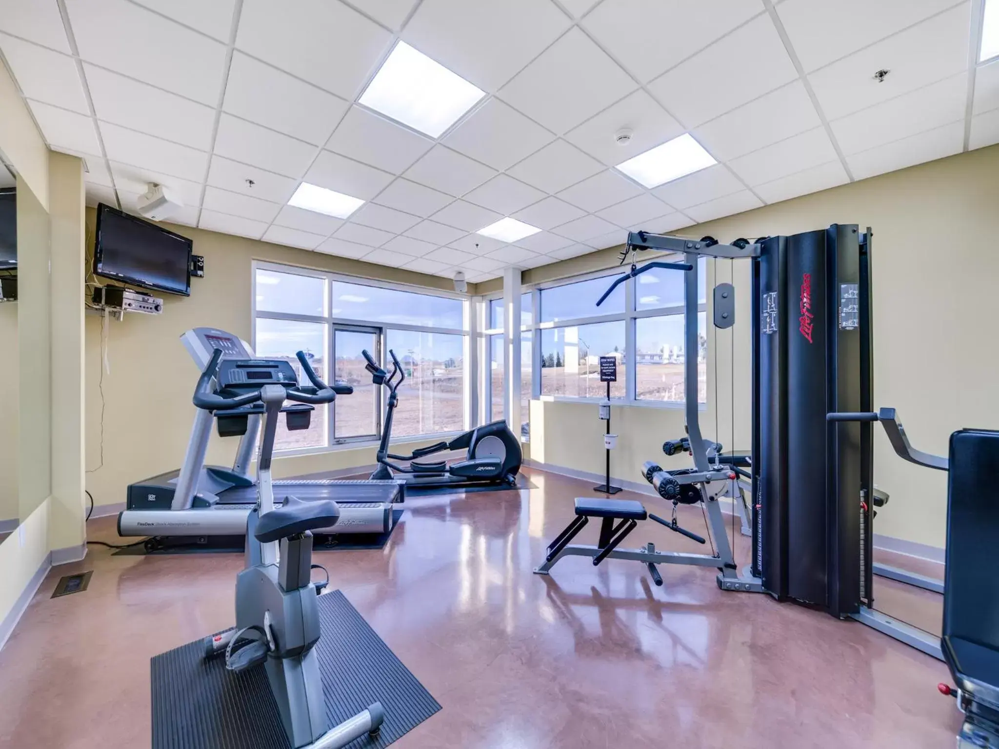 Fitness centre/facilities, Fitness Center/Facilities in Heritage Inn Hotel & Convention Centre - Pincher Creek