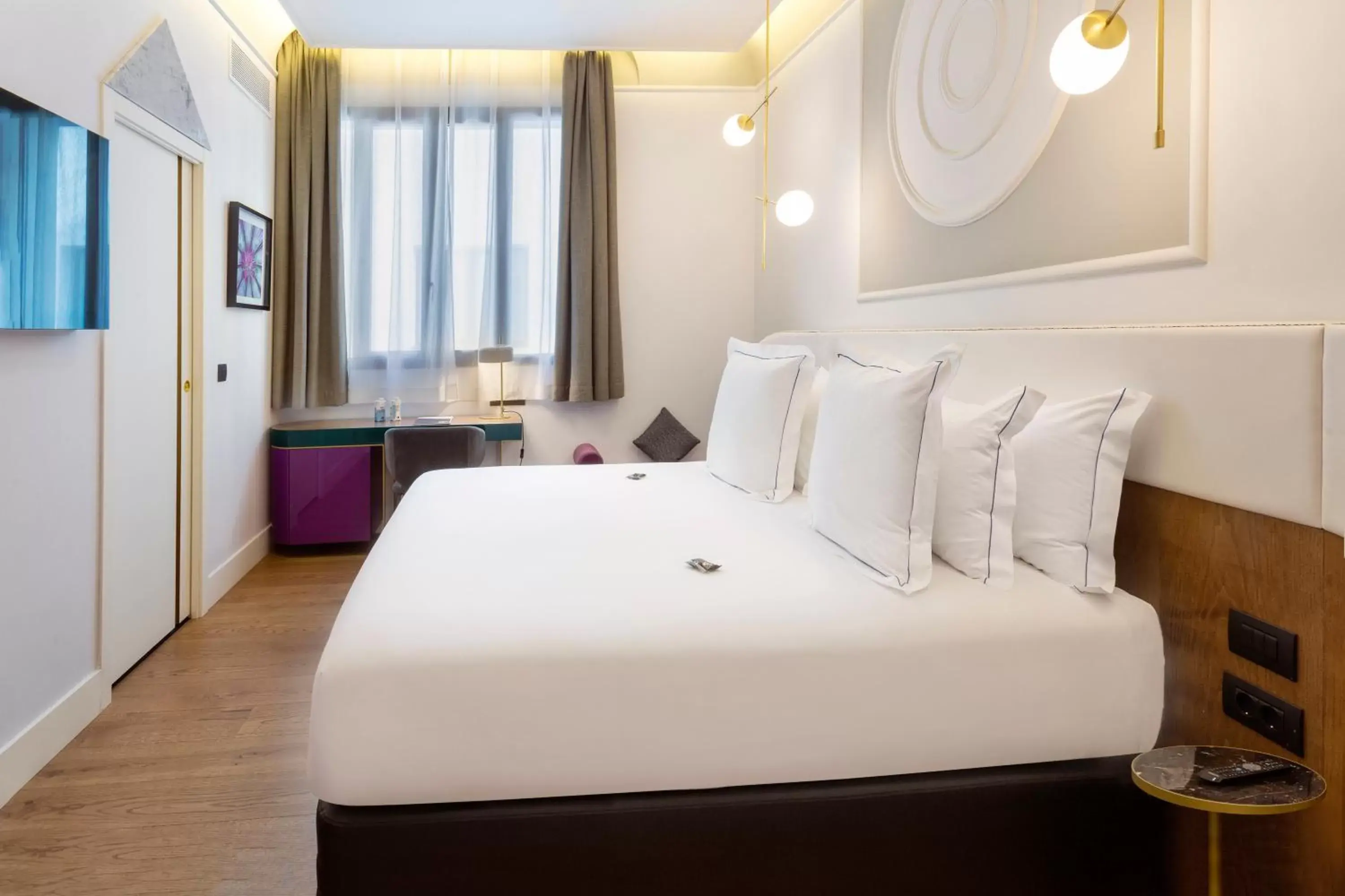 Bed in One Shot Fortuny Bed in One Shot Fortuny