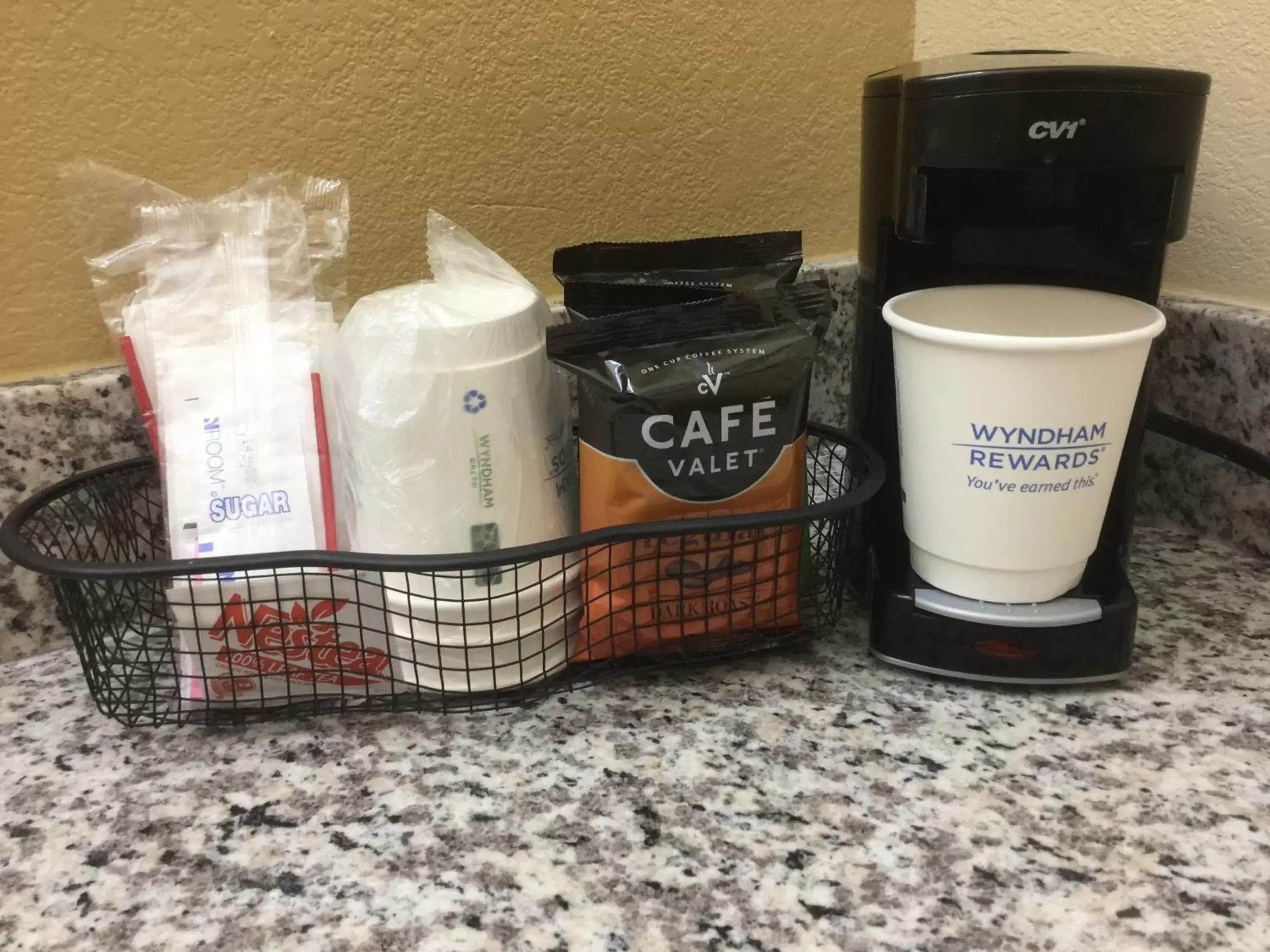 Coffee/tea facilities in Days Inn by Wyndham Jackson