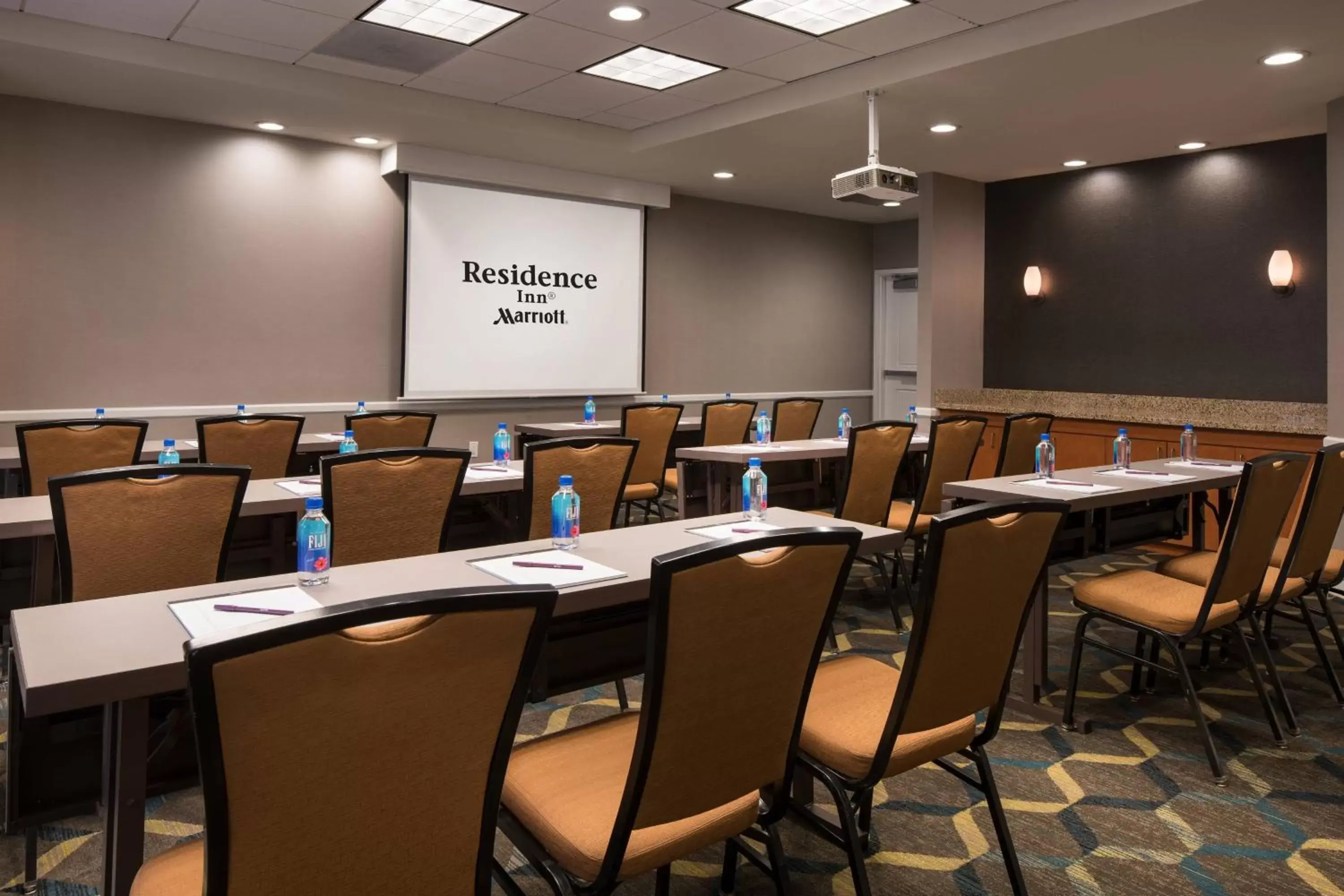 Meeting/conference room in Residence Inn by Marriott Camarillo