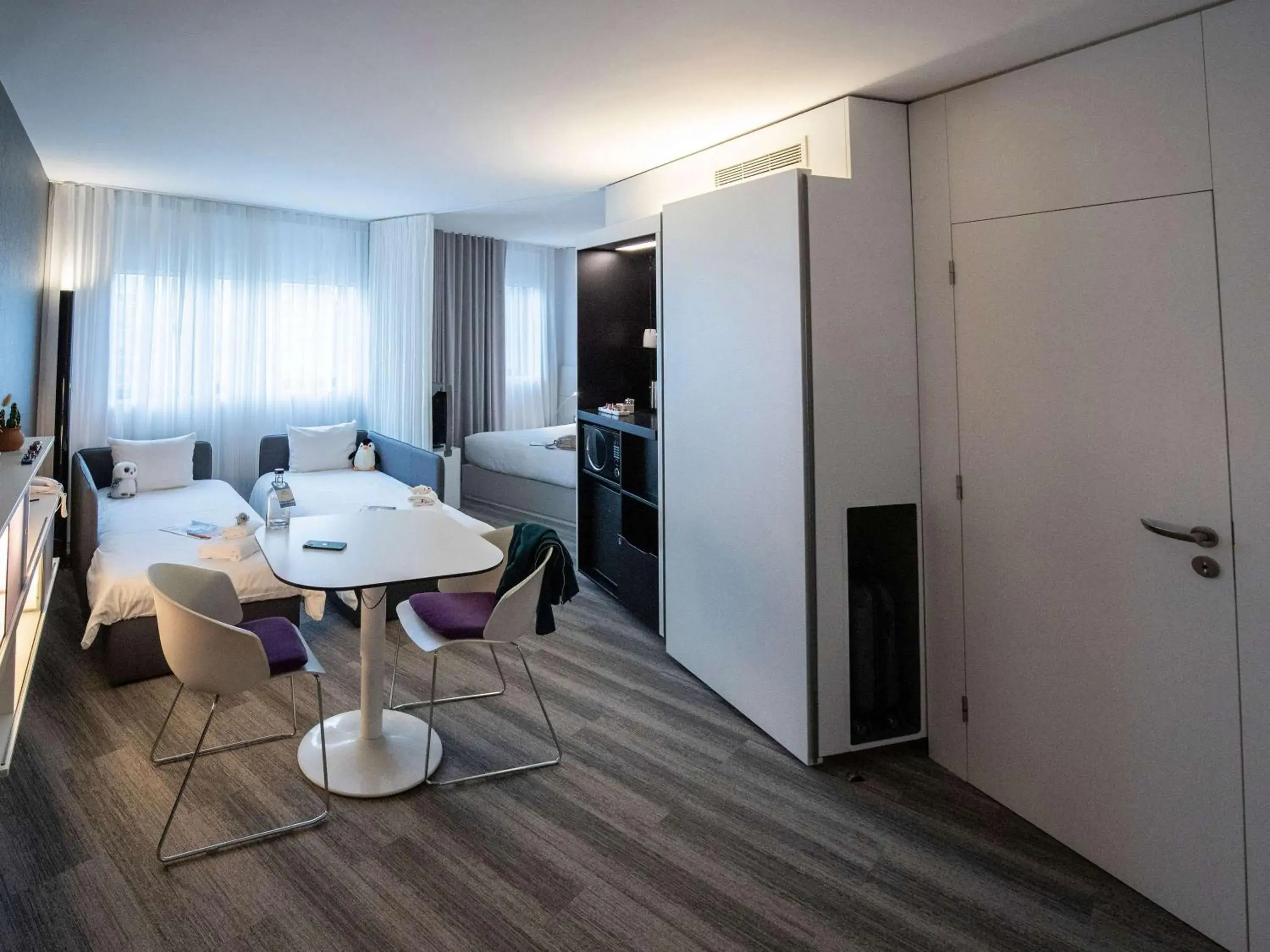 Bedroom, Dining Area in Novotel Suites Luxembourg