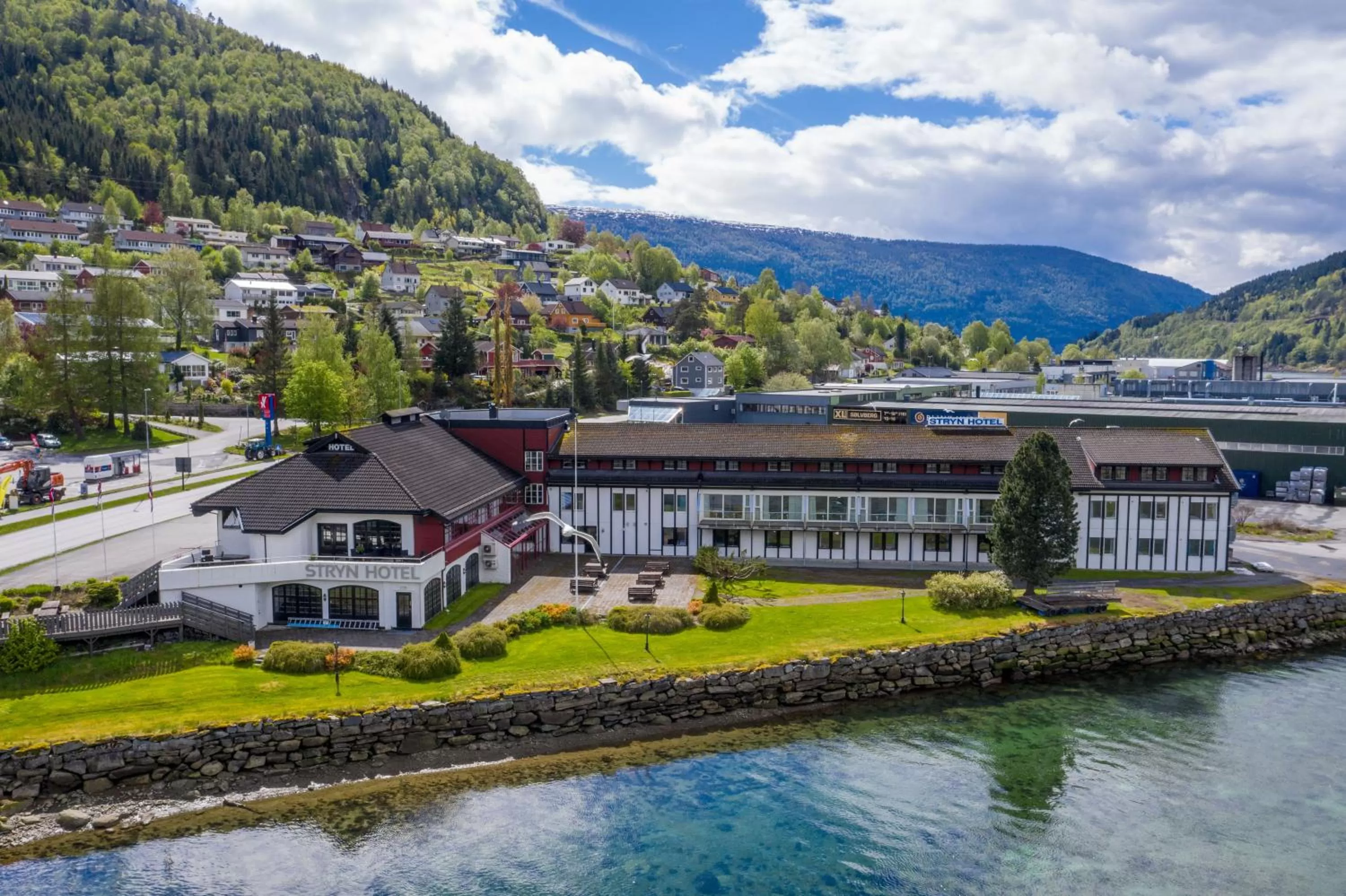 Property building in Stryn Hotel