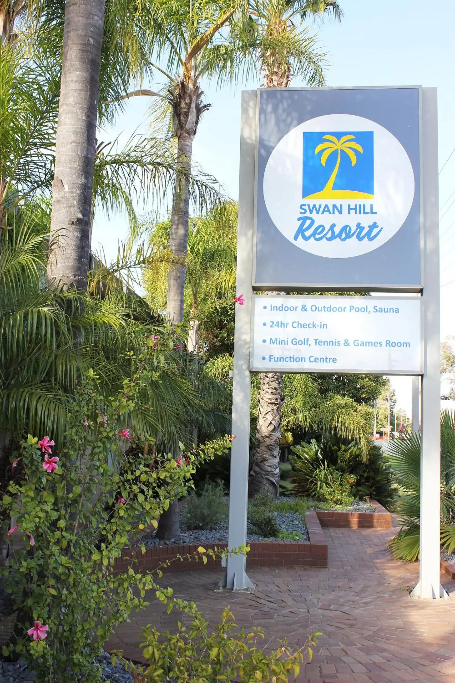 Facade/entrance, Property Logo/Sign in Swan Hill Resort