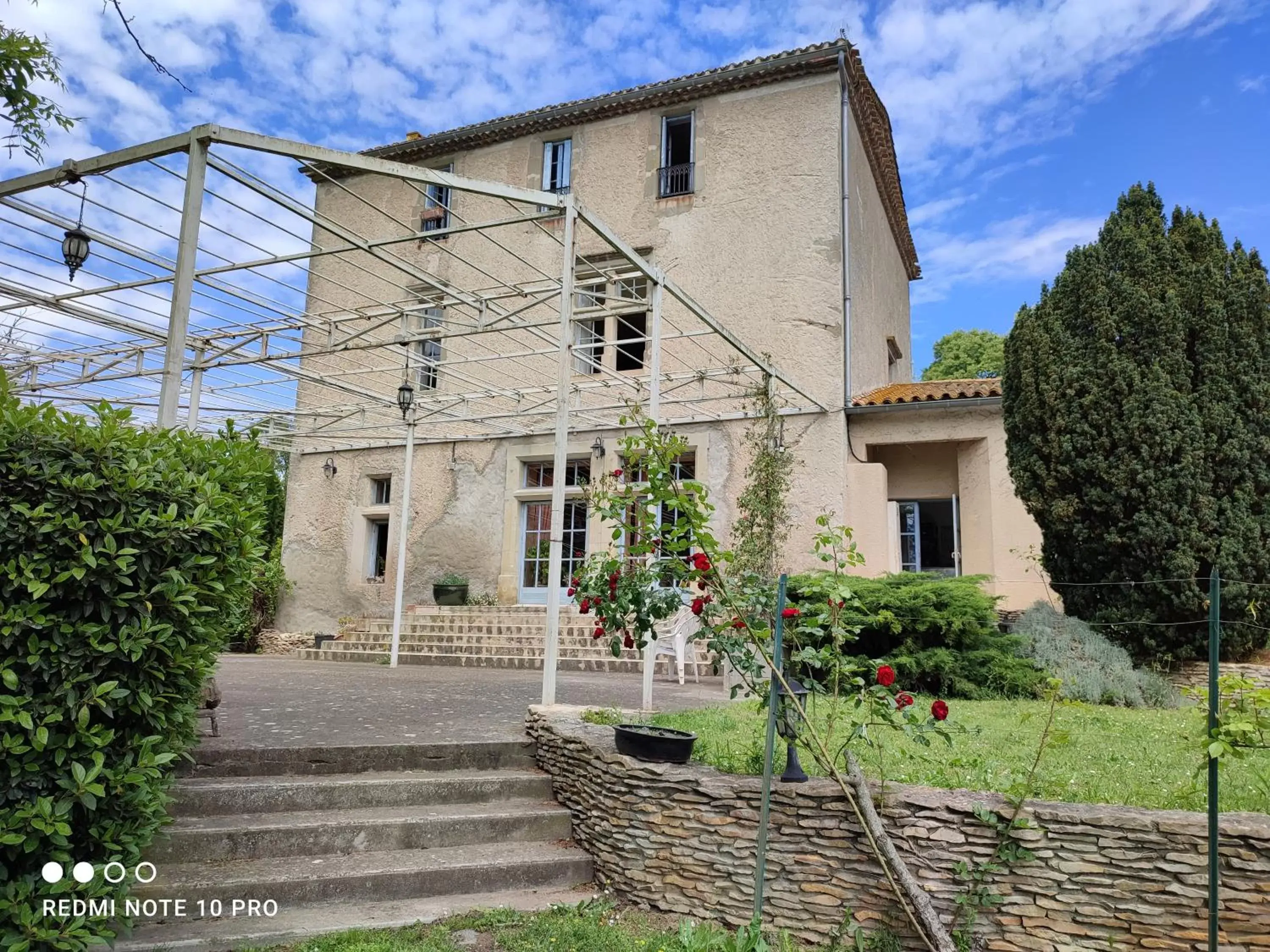 Property Building in Château Saint-Martin