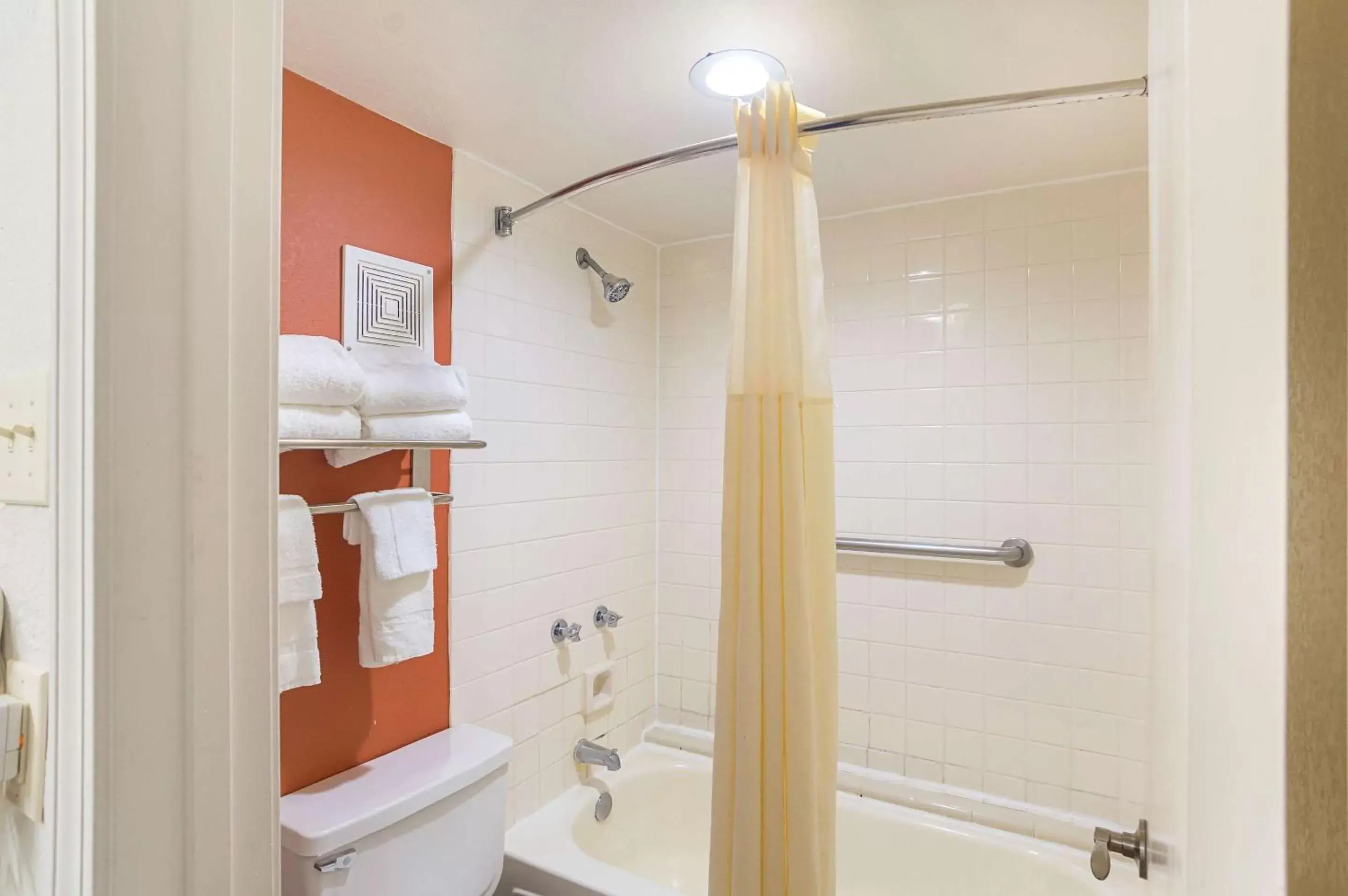 Double Room - Non-Smoking in Quality Inn Amarillo I-40 East Double Room - Non-Smoking in Quality Inn Amarillo I-40 East