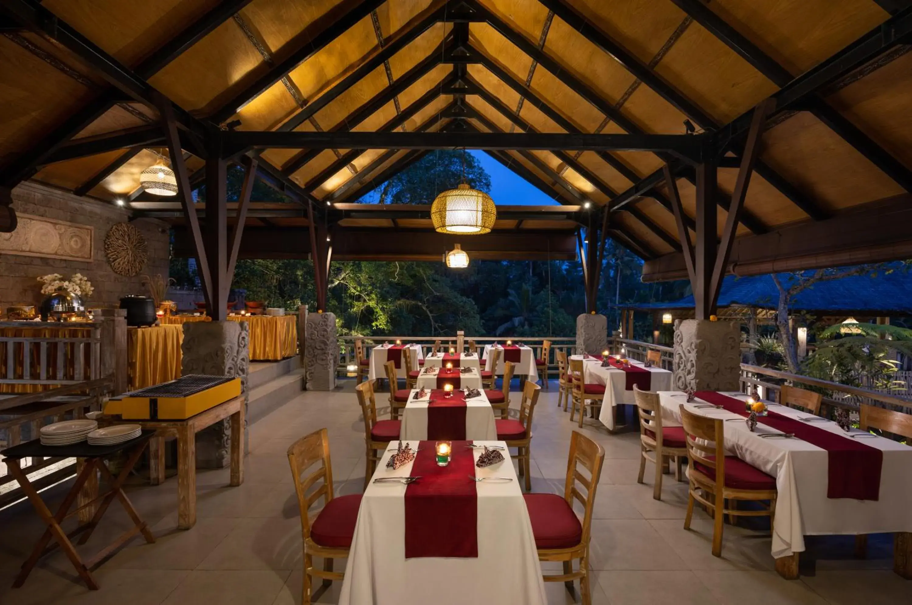 Restaurant/Places to Eat in Kawi Resort A Pramana Experience