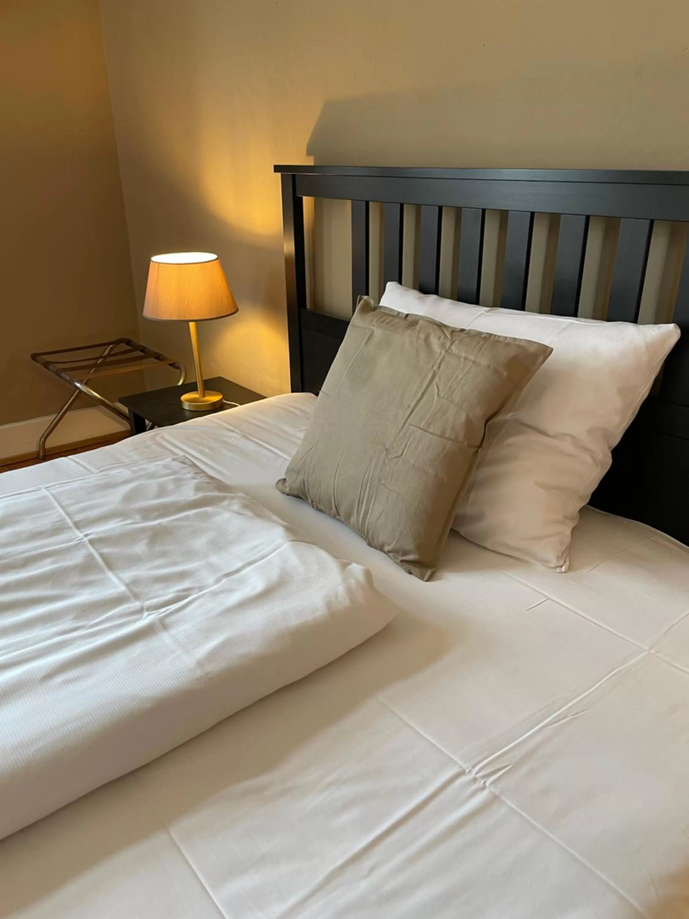 Bed in AUERSTEIN-Hotels auerstein & auerstein-mono