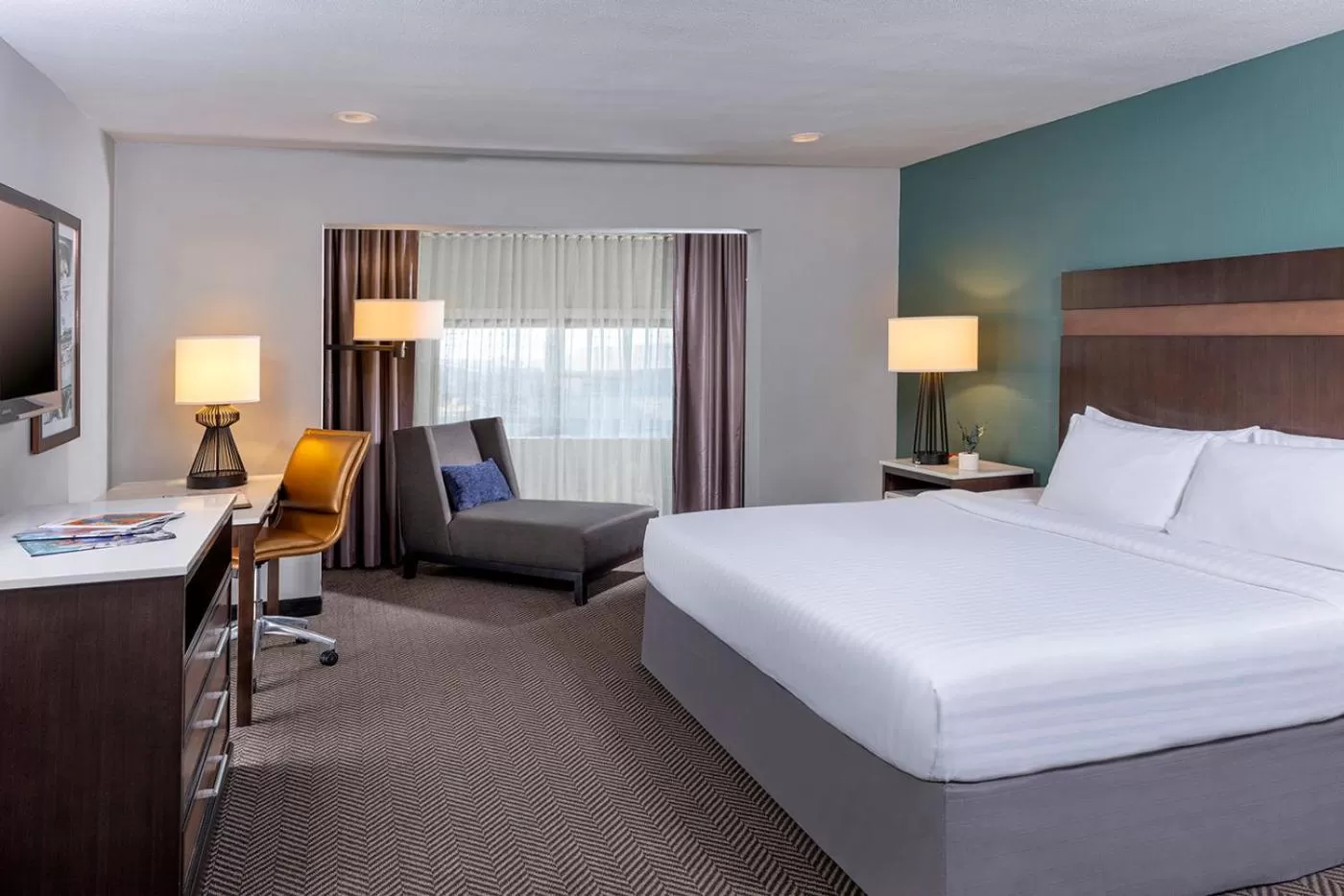 Bed in The Pierpont Inn