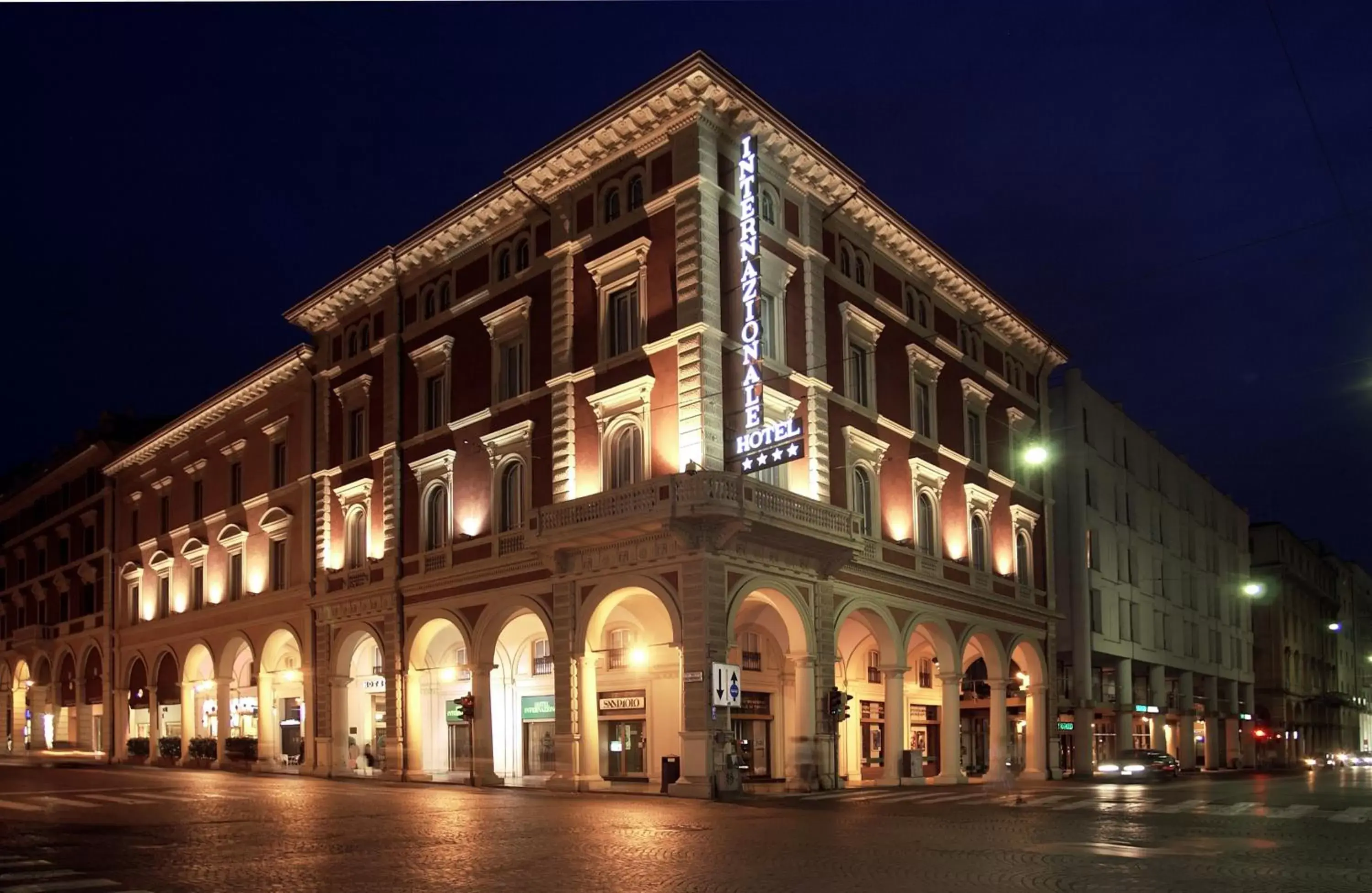 Facade/entrance, Property Building in Hotel Internazionale