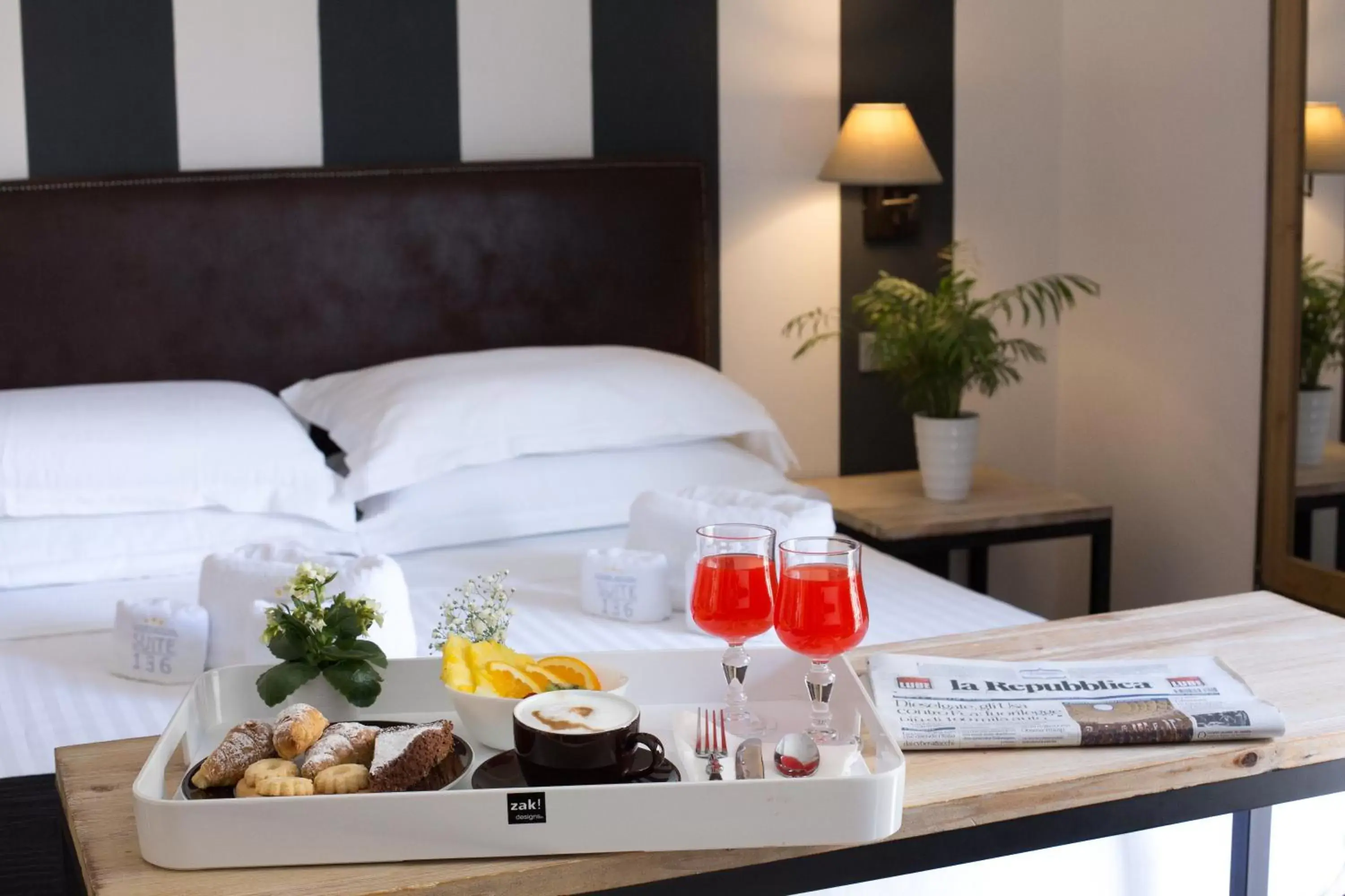 Deluxe Double Room in Suite 136 Deluxe Double Room in Suite 136