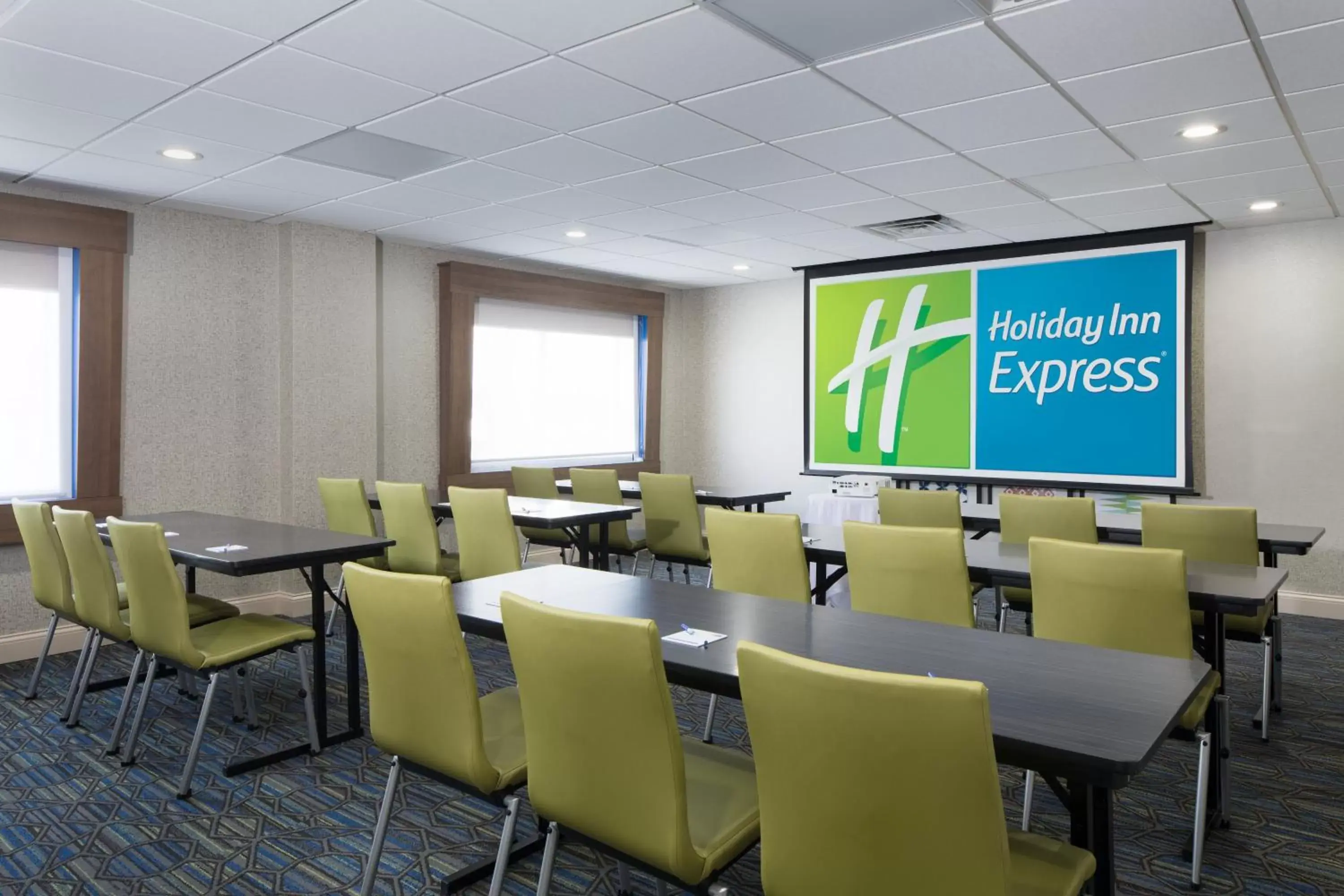 Meeting/conference room in Holiday Inn Express Louisville Northeast, an IHG Hotel