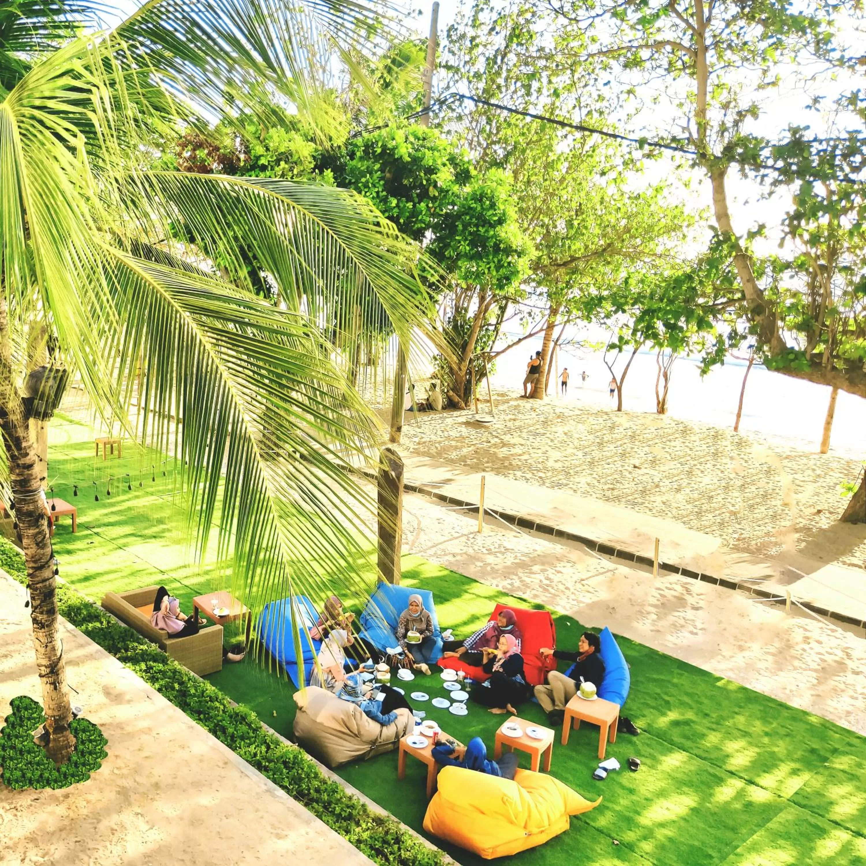 Restaurant/places to eat in Grand Inna Kuta