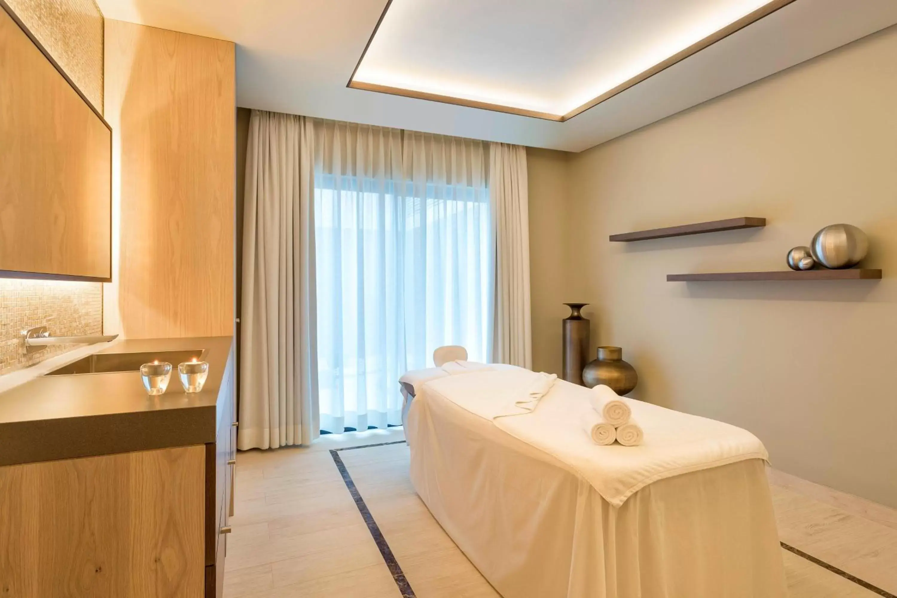 Property building, Bathroom in Pine Cliffs Ocean Suites, a Luxury Collection Resort & Spa, Algarve