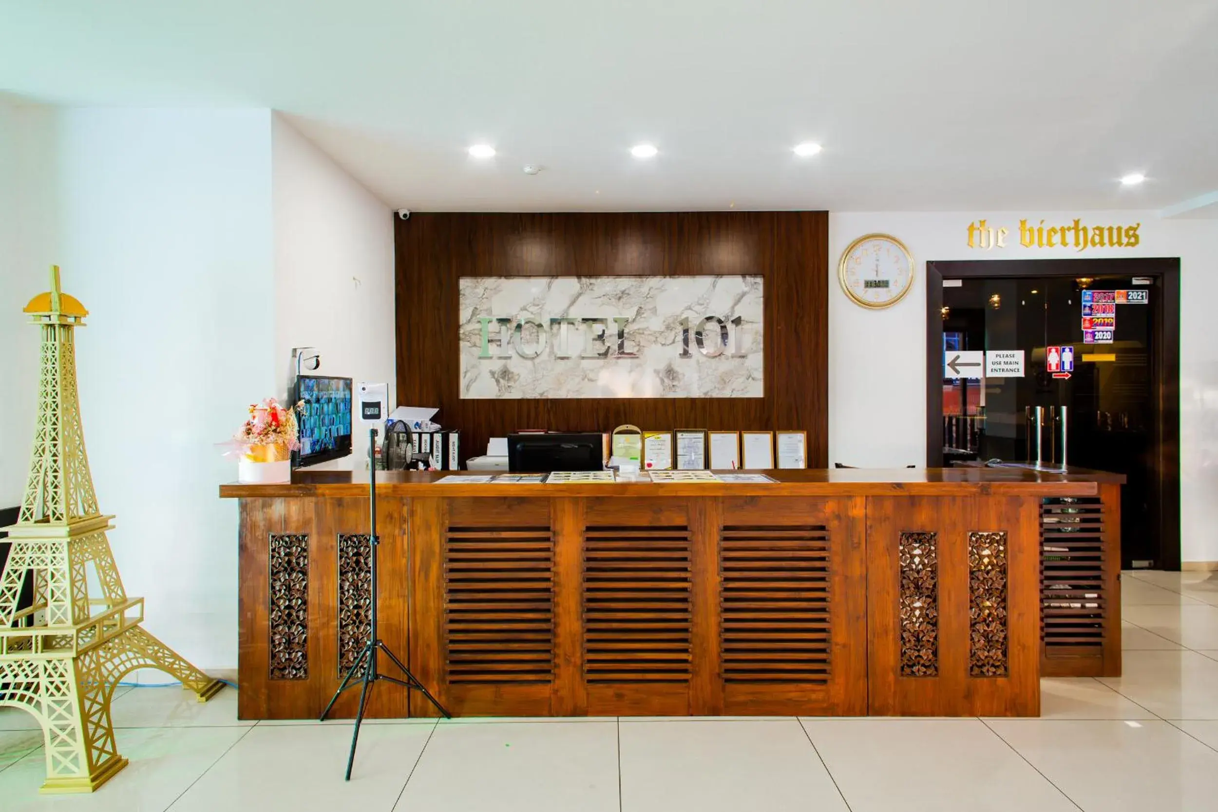 Lobby or reception, Lobby/Reception in HOTEL 101 PERMAS JAYA