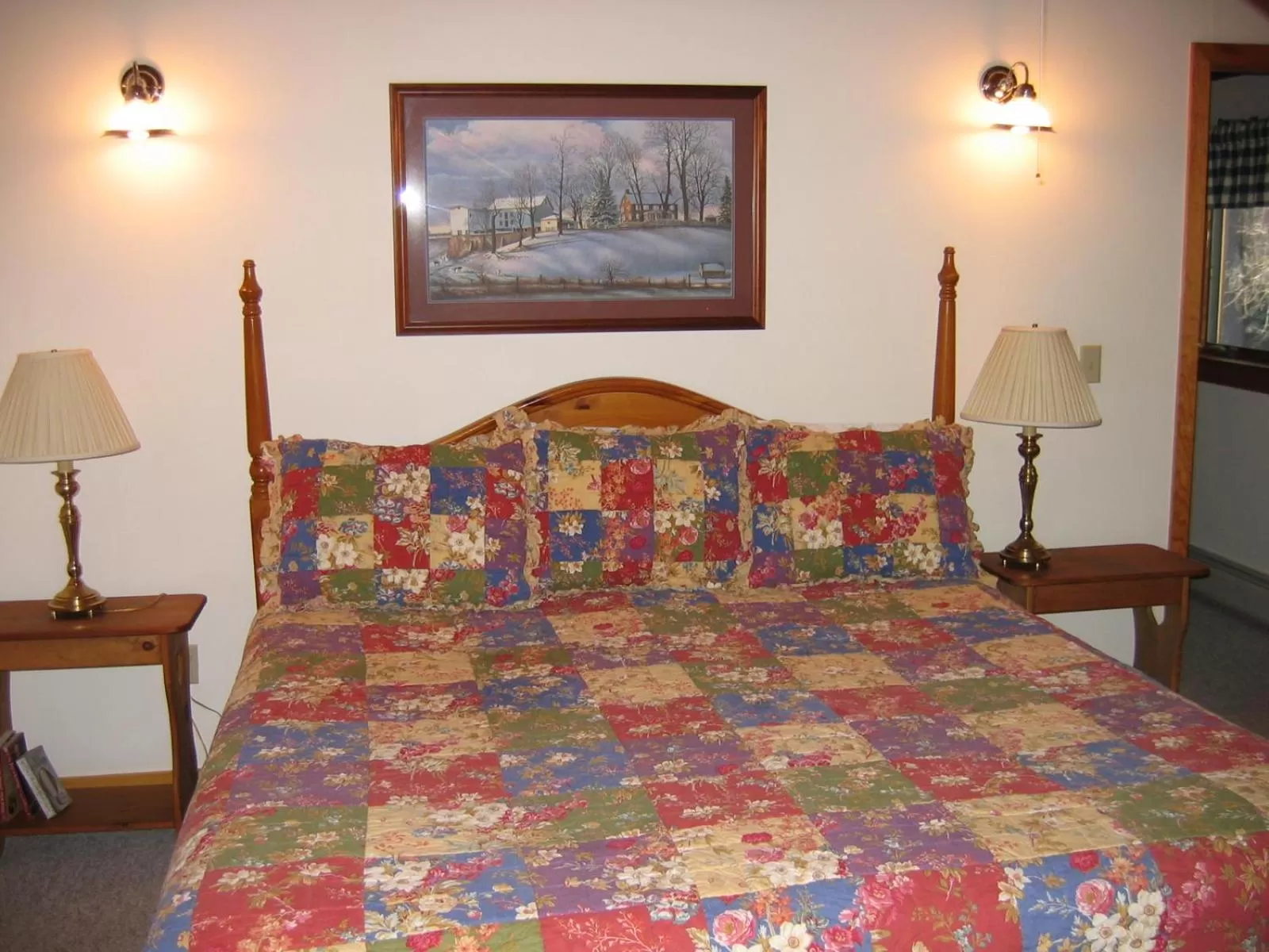 Bed in Trails End Inn
