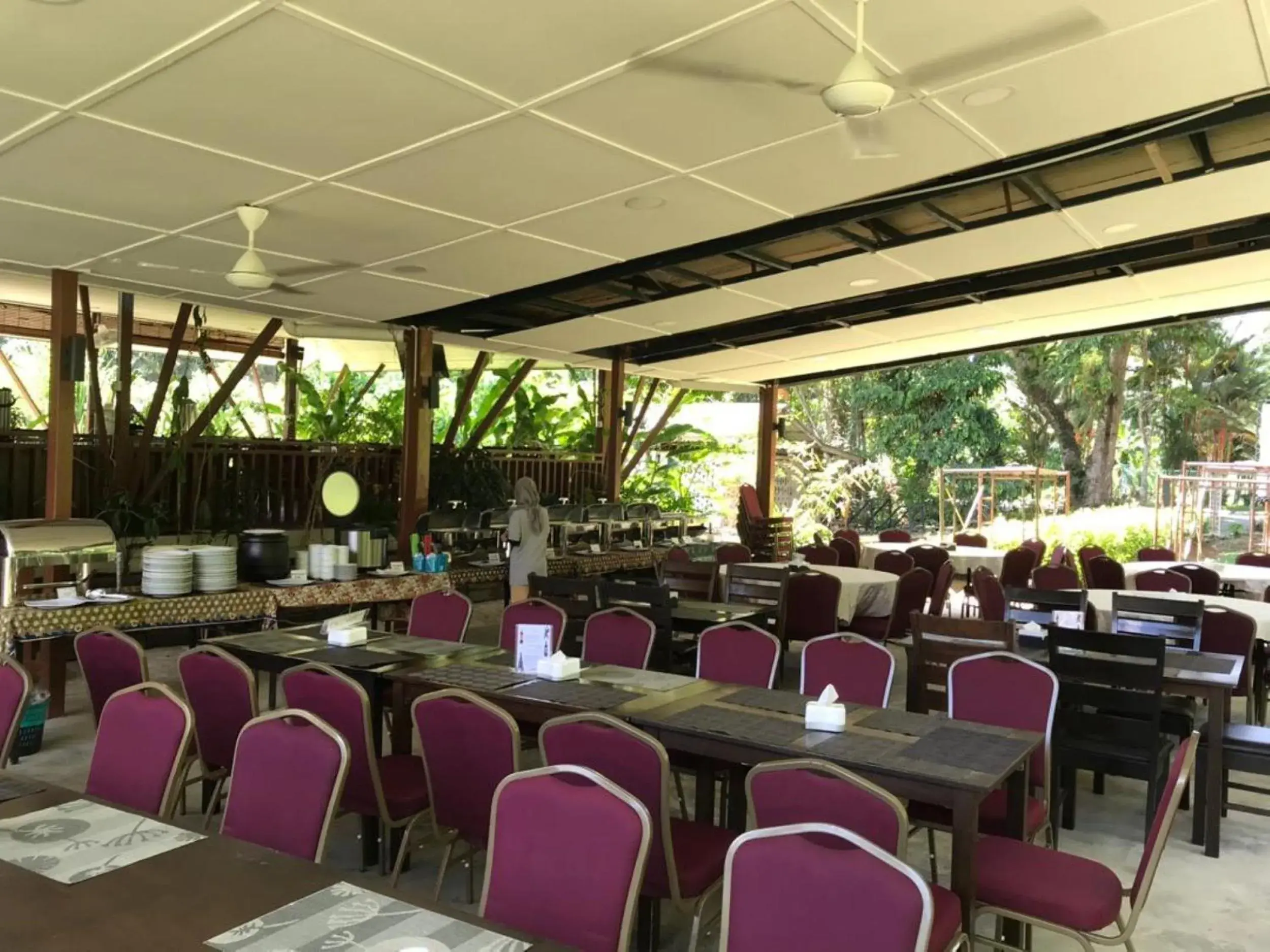 Restaurant/places to eat in Nature Lodge Sepilok