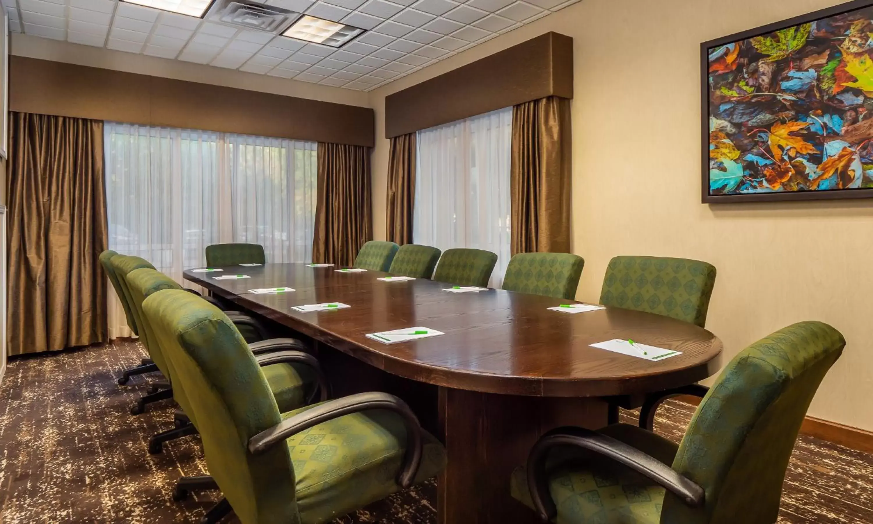 Meeting/conference room in Holiday Inn Conference Center Marshfield, an IHG Hotel