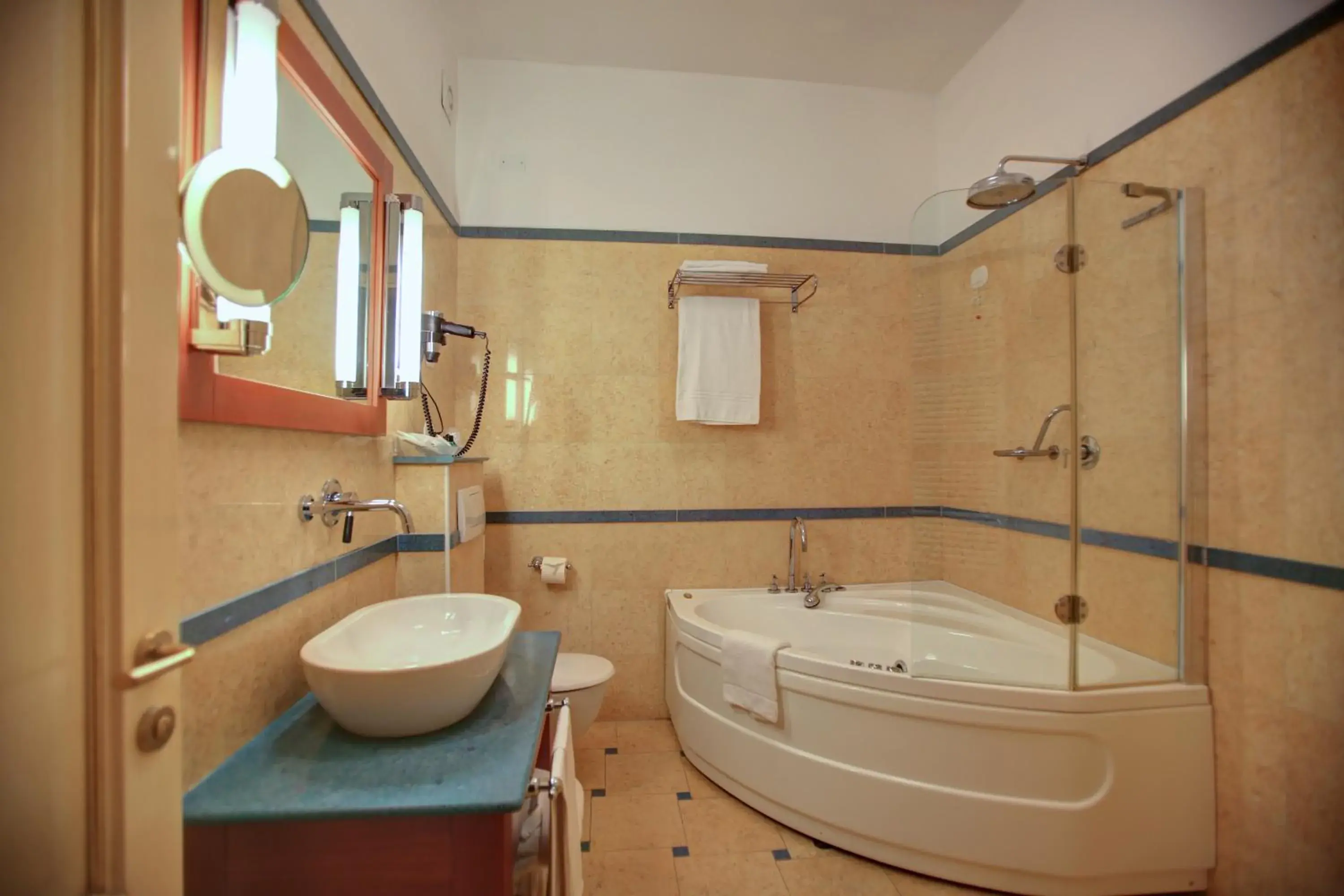 Bathroom in Hotel Villa Braida