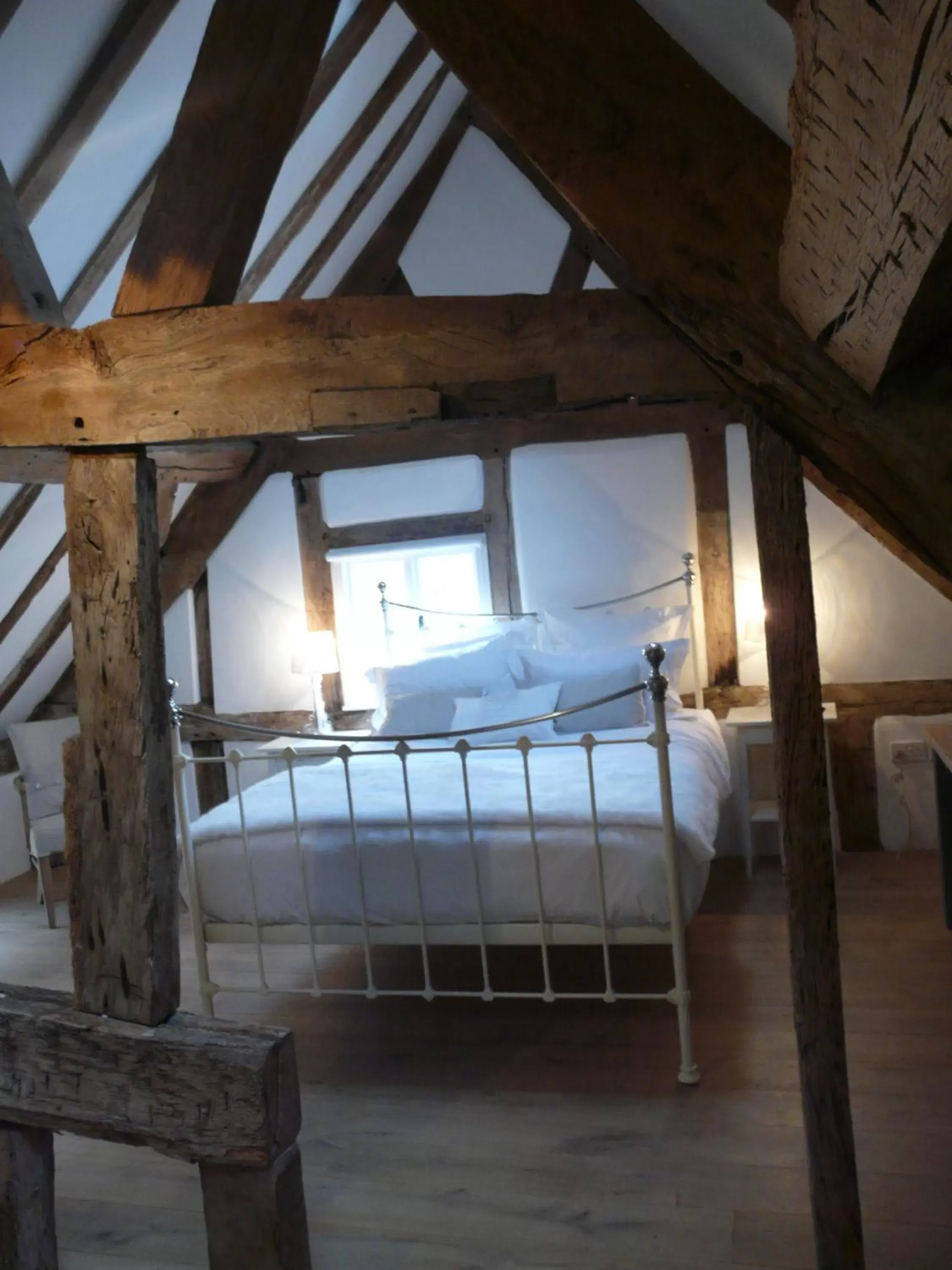 Bedroom, Pool View in Lion & Pheasant Hotel