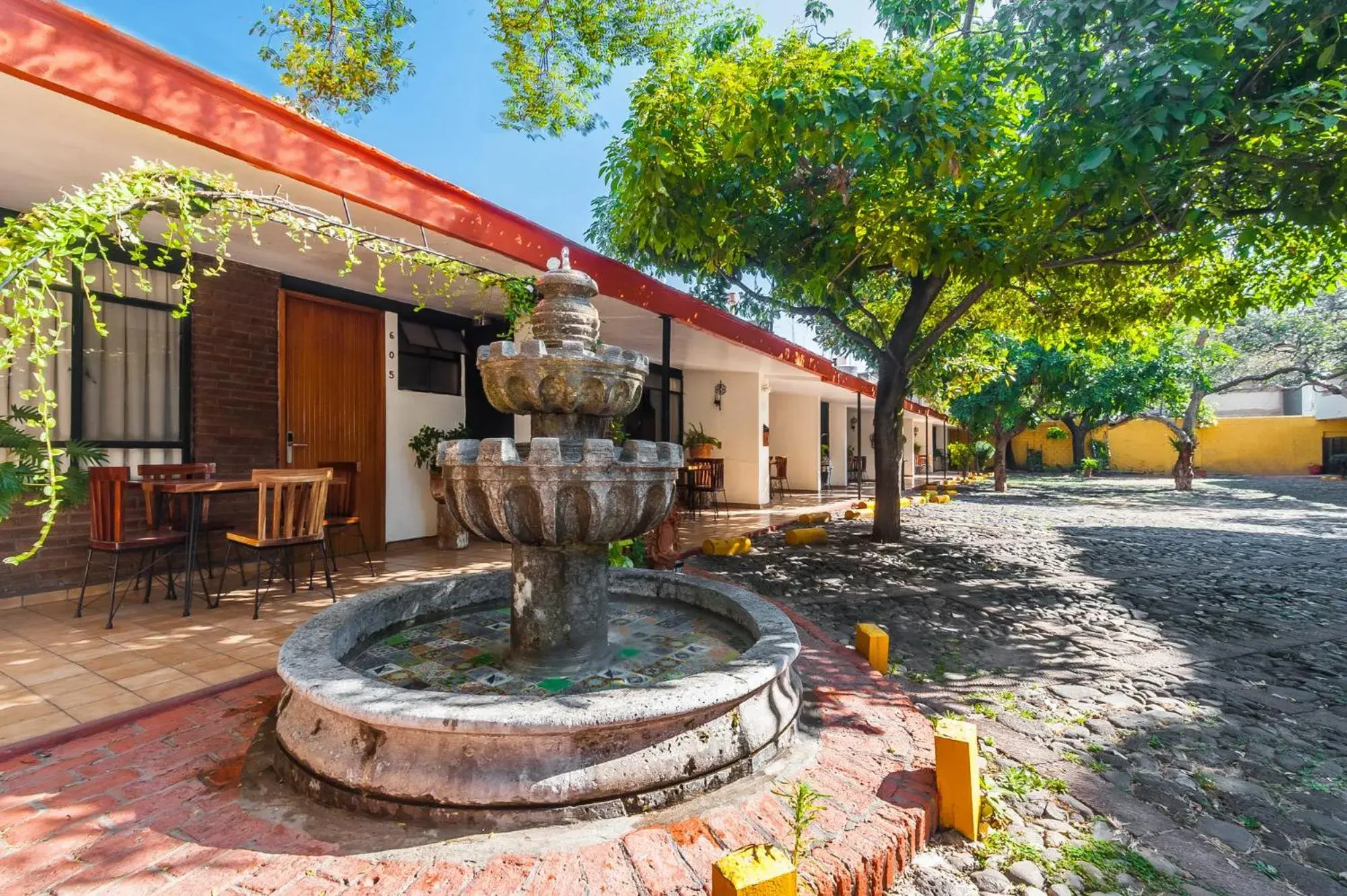 Property building in Hotel Isabel Property building in Hotel Isabel