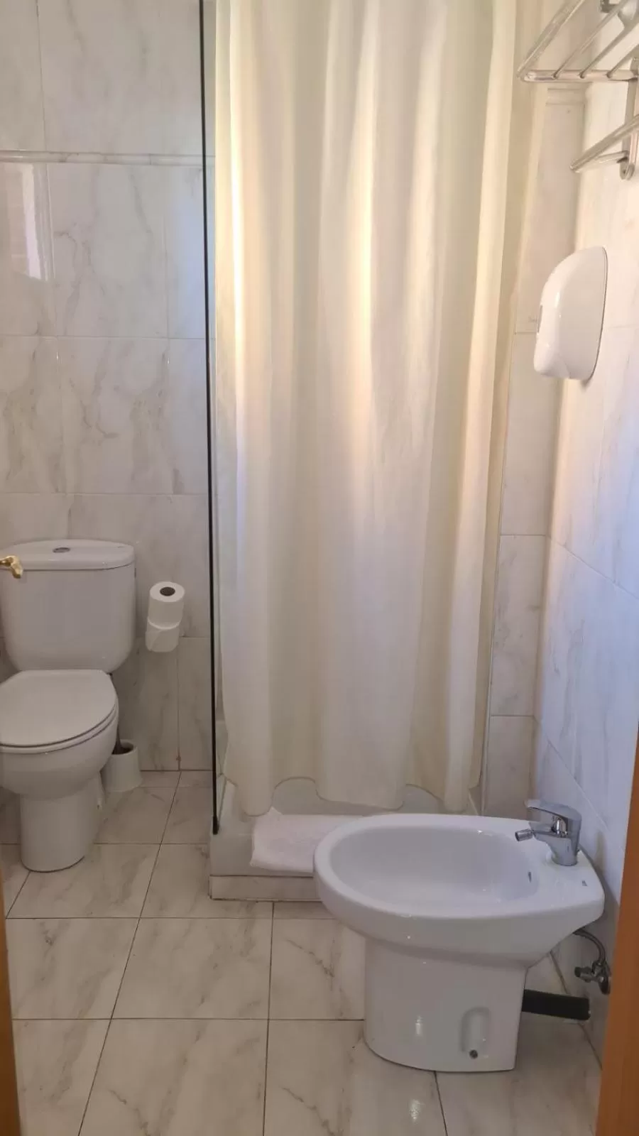 Shower in Hotel Cosmos Tarragona