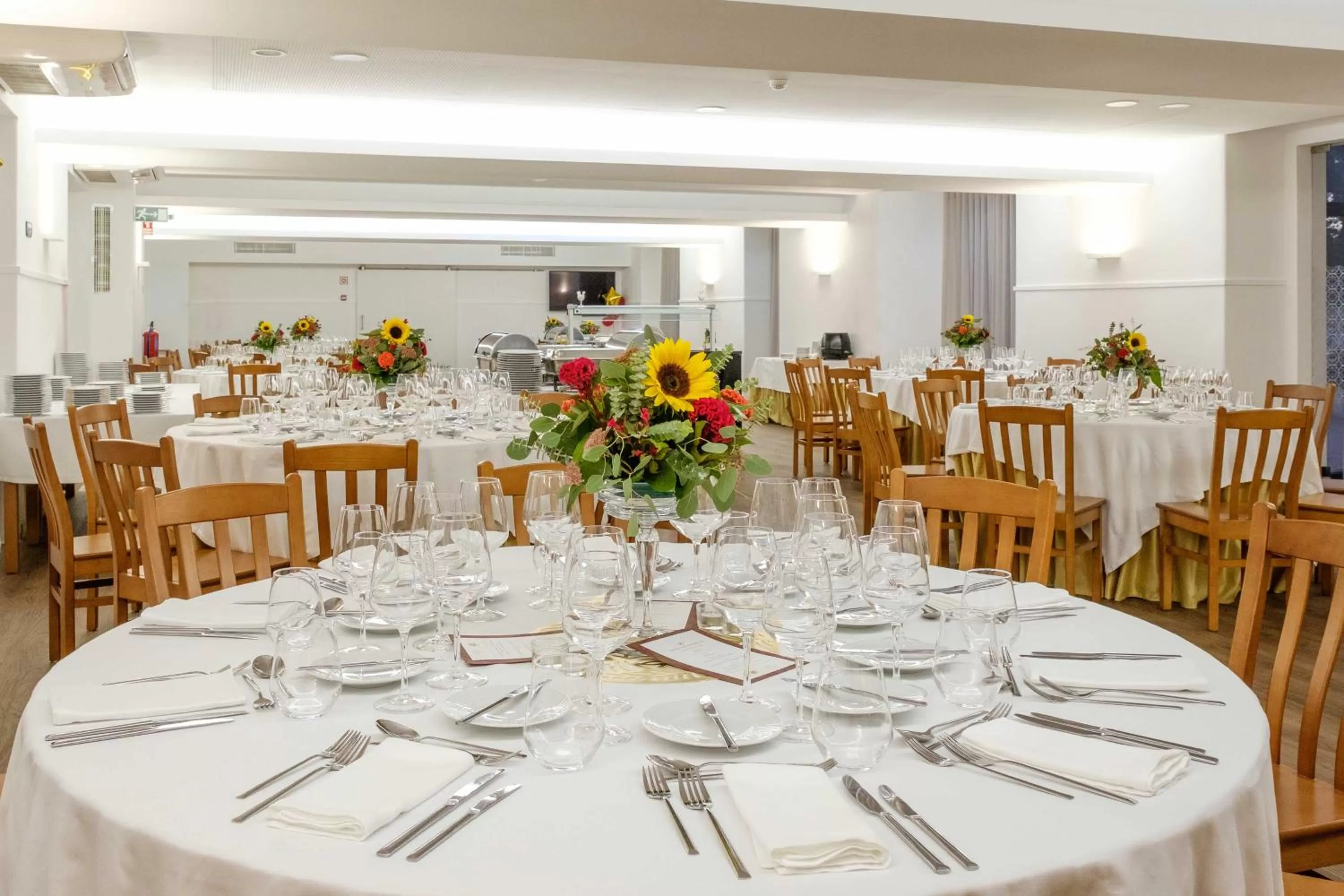 Restaurant/places to eat in SDivine Fatima Hotel, Congress & Spirituality