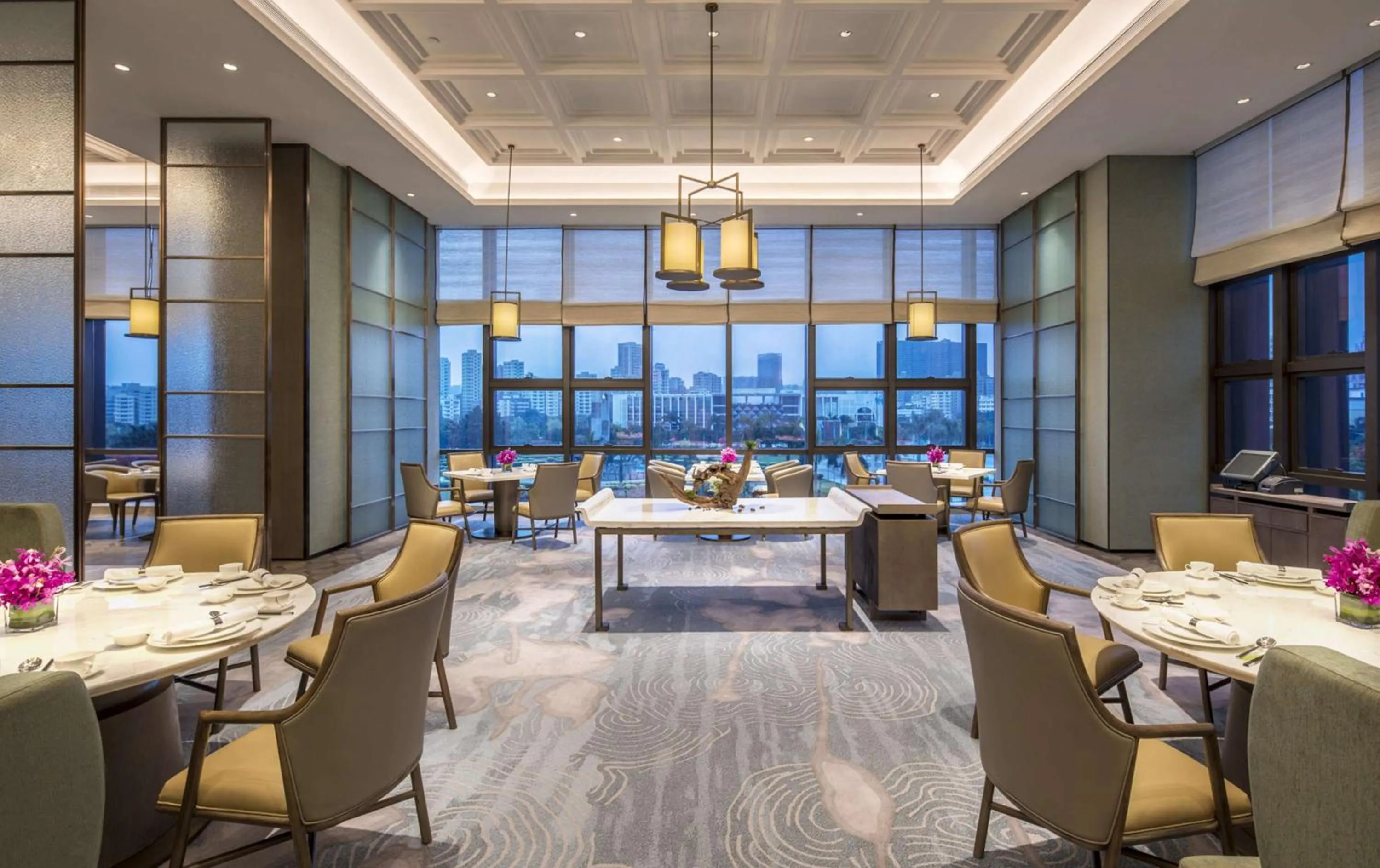 Restaurant/Places to Eat in DoubleTree By Hilton Shenzhen Longhua