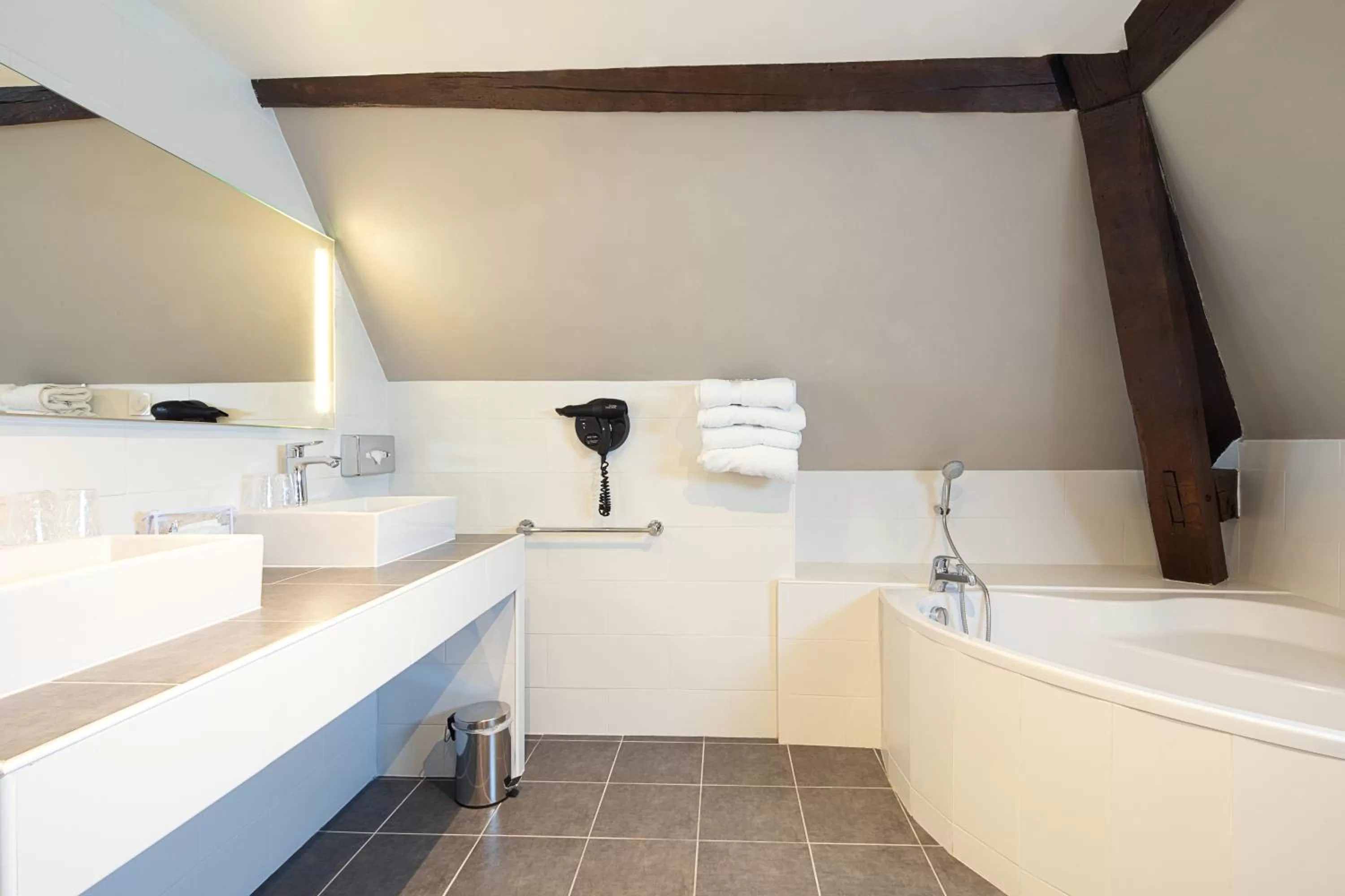 Bathroom in Best Western Central Hotel