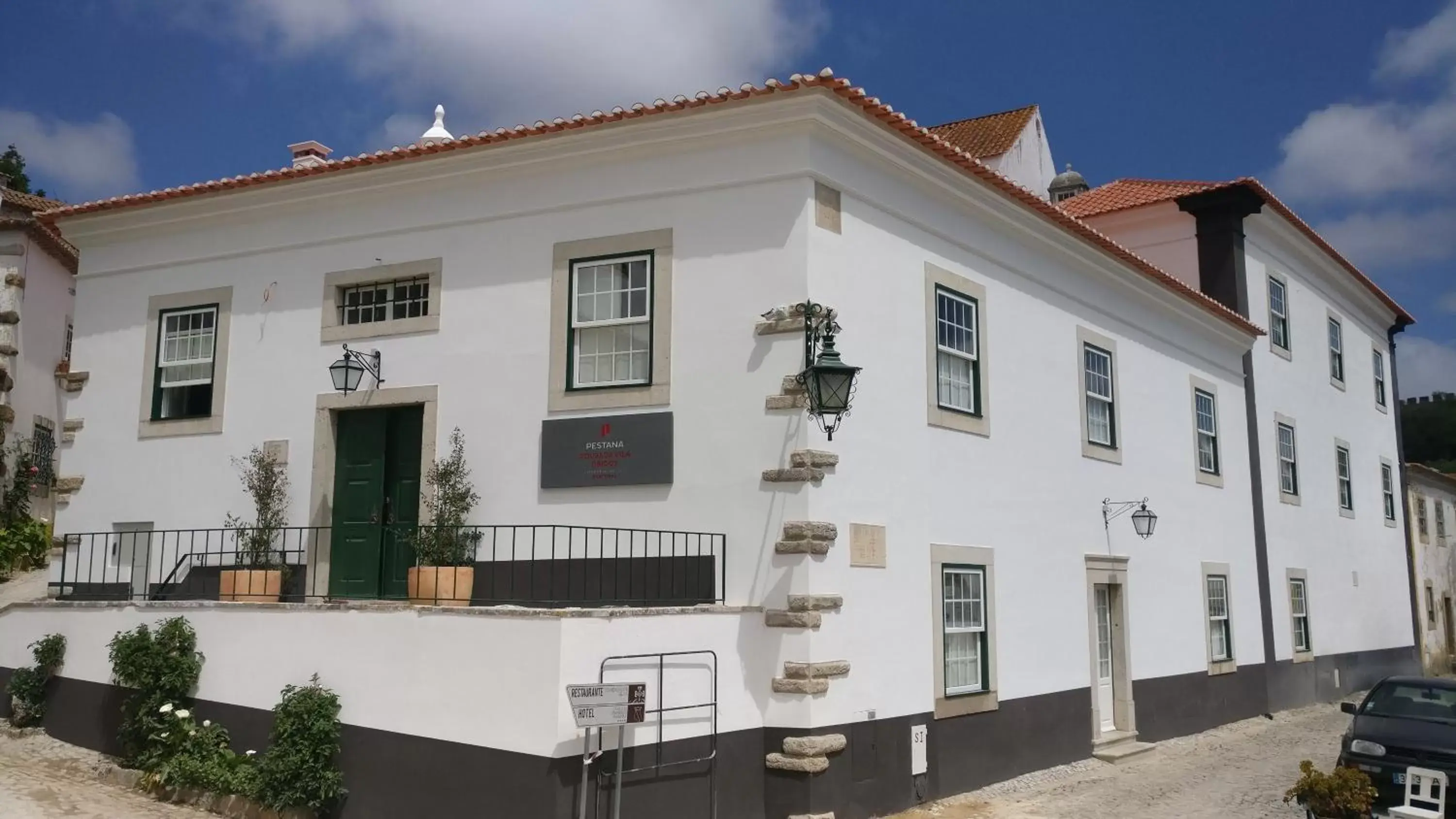 Facade/entrance, Property Building in Pousada Vila Óbidos