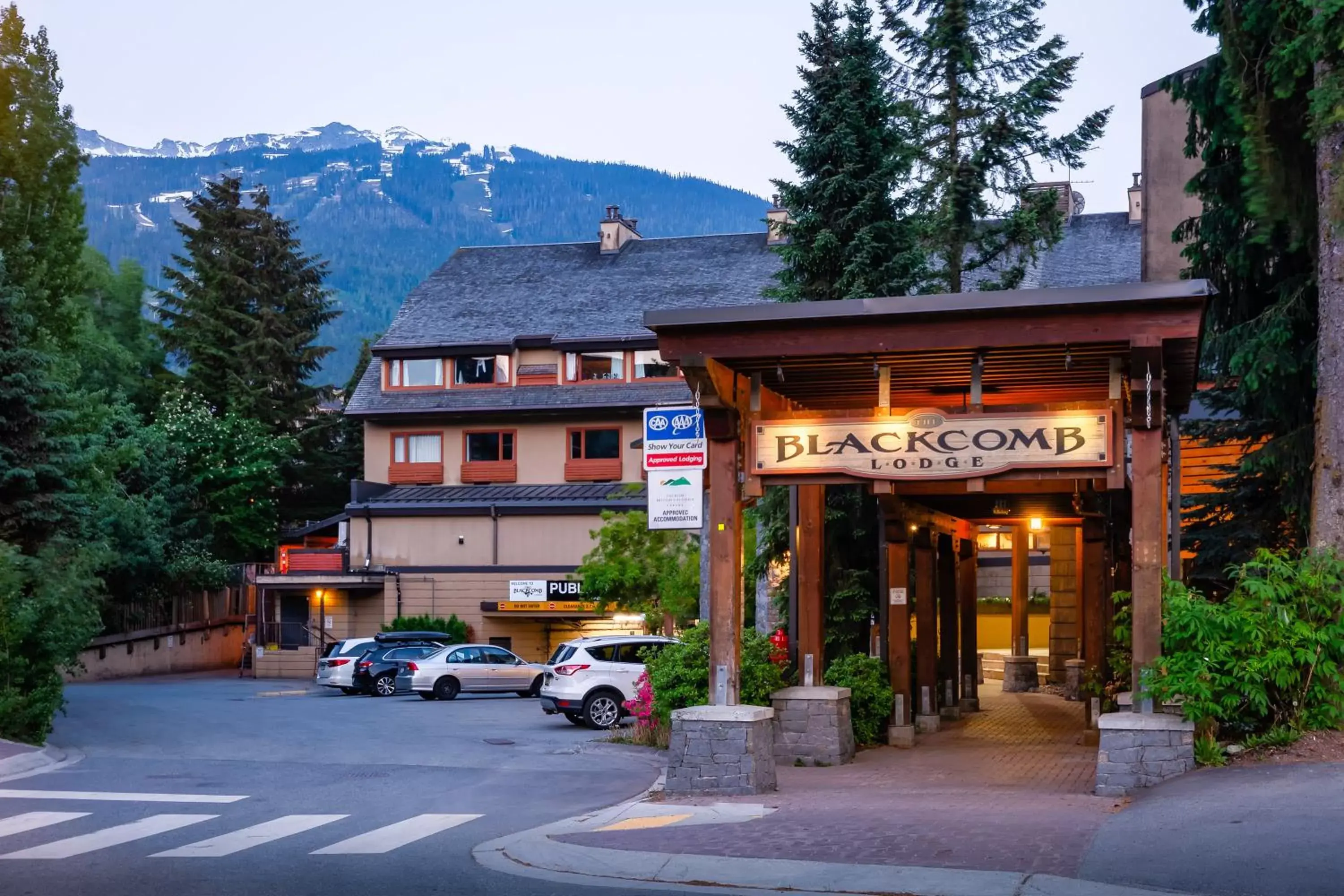 Property building in Blackcomb Lodge