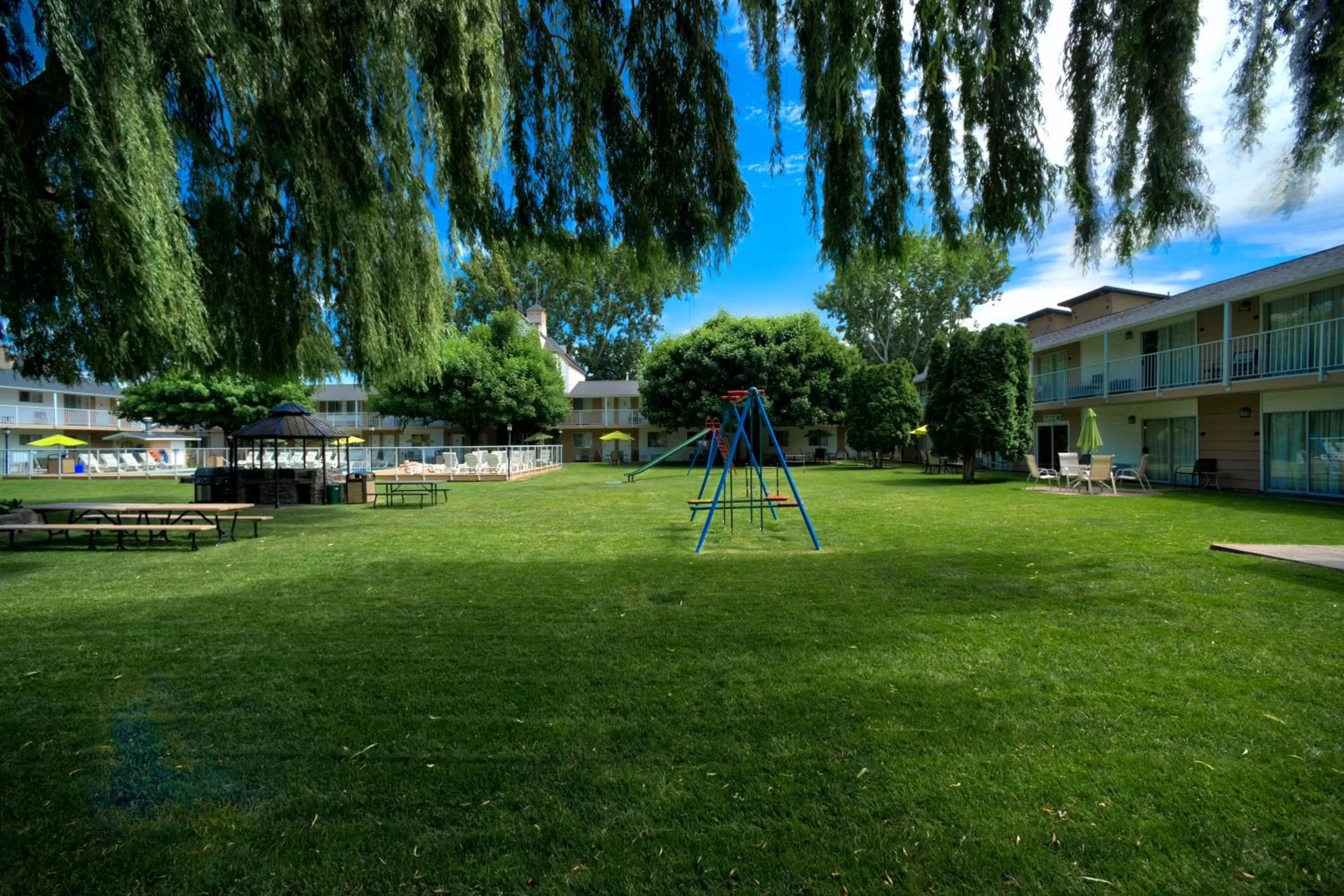 Garden in Best Western Inn at Penticton