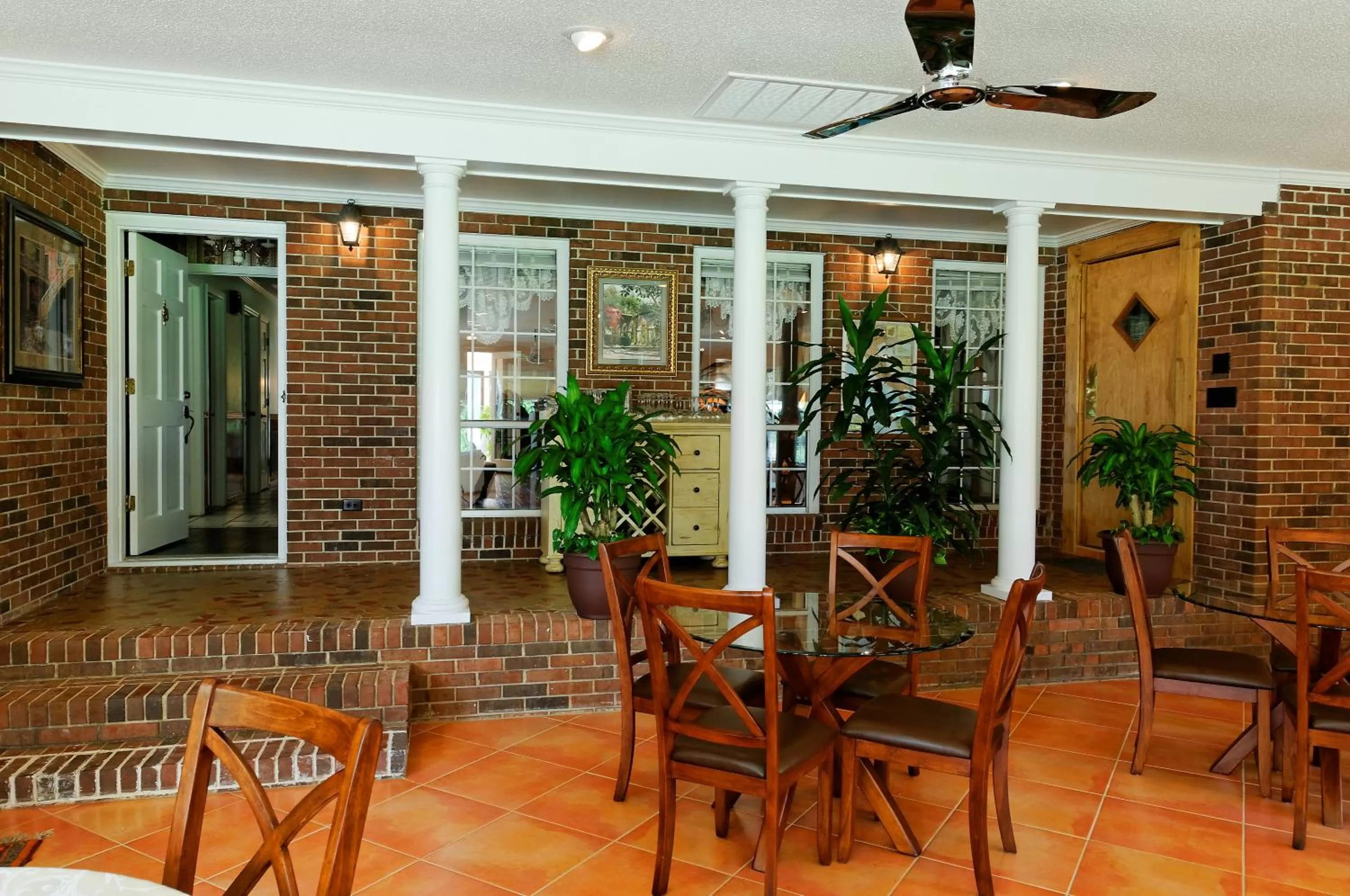 Restaurant/places to eat in Dublin Farm