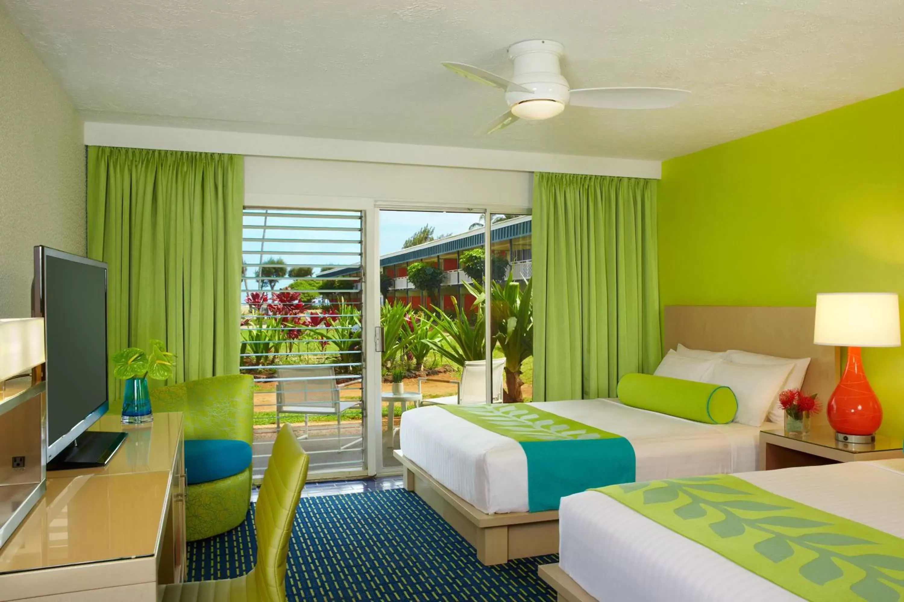 Photo of the whole room in Kauai Shores Hotel
