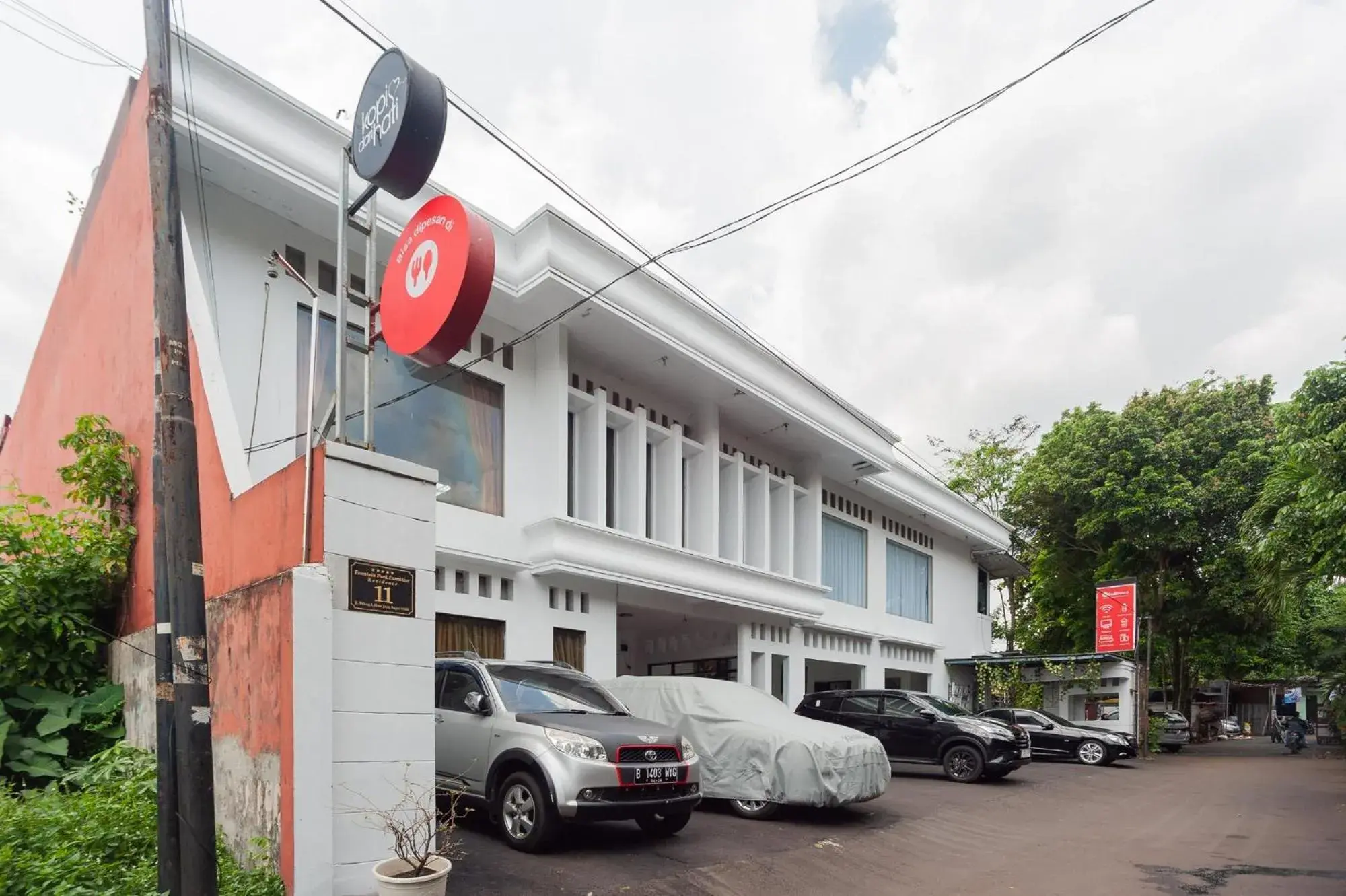 Property Building in RedDoorz Syariah near Taman Air Mancur Bogor