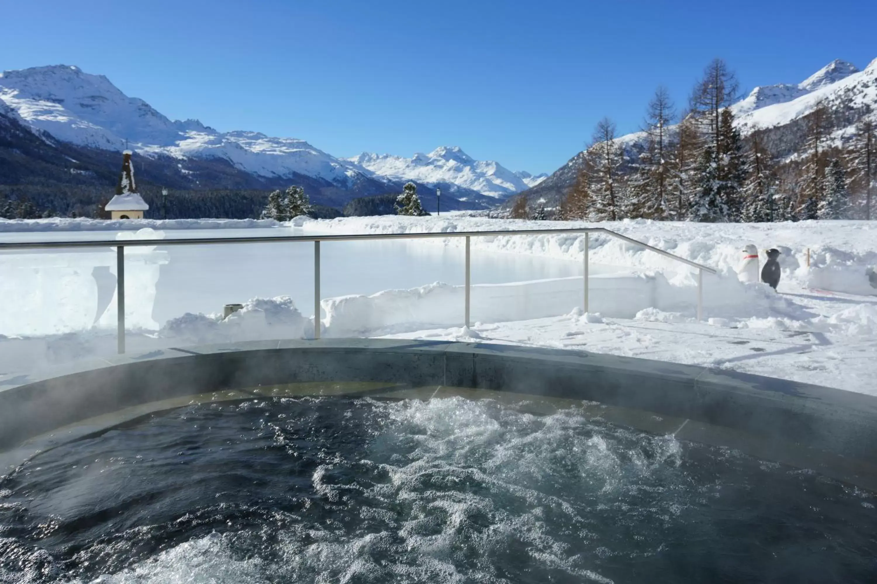 Open Air Bath, Winter in Suvretta House