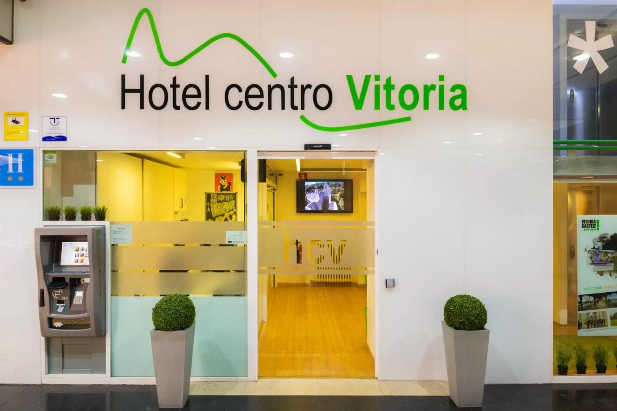 Facade/entrance, Property Logo/Sign in Hotel Centro Vitoria AutoCheckIn