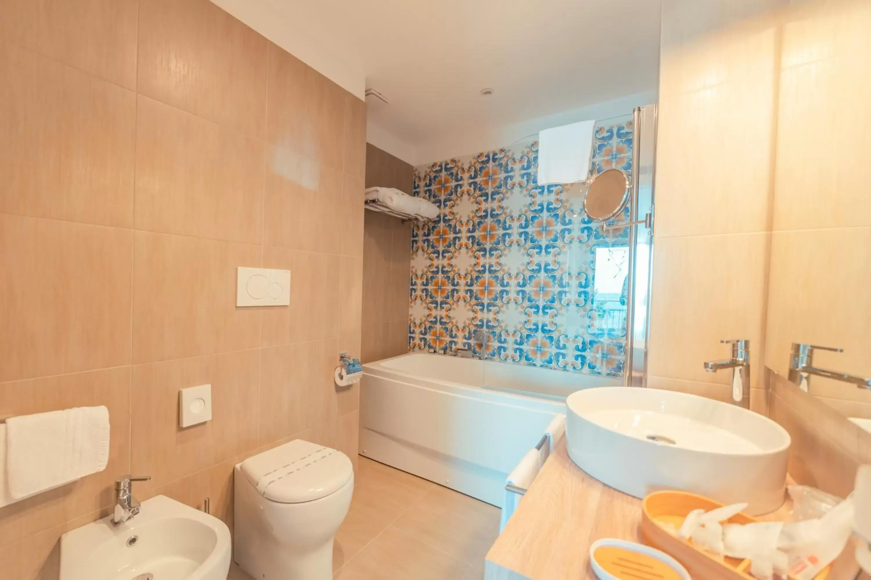 Property building, Bathroom in Hotel Rivage Taormina