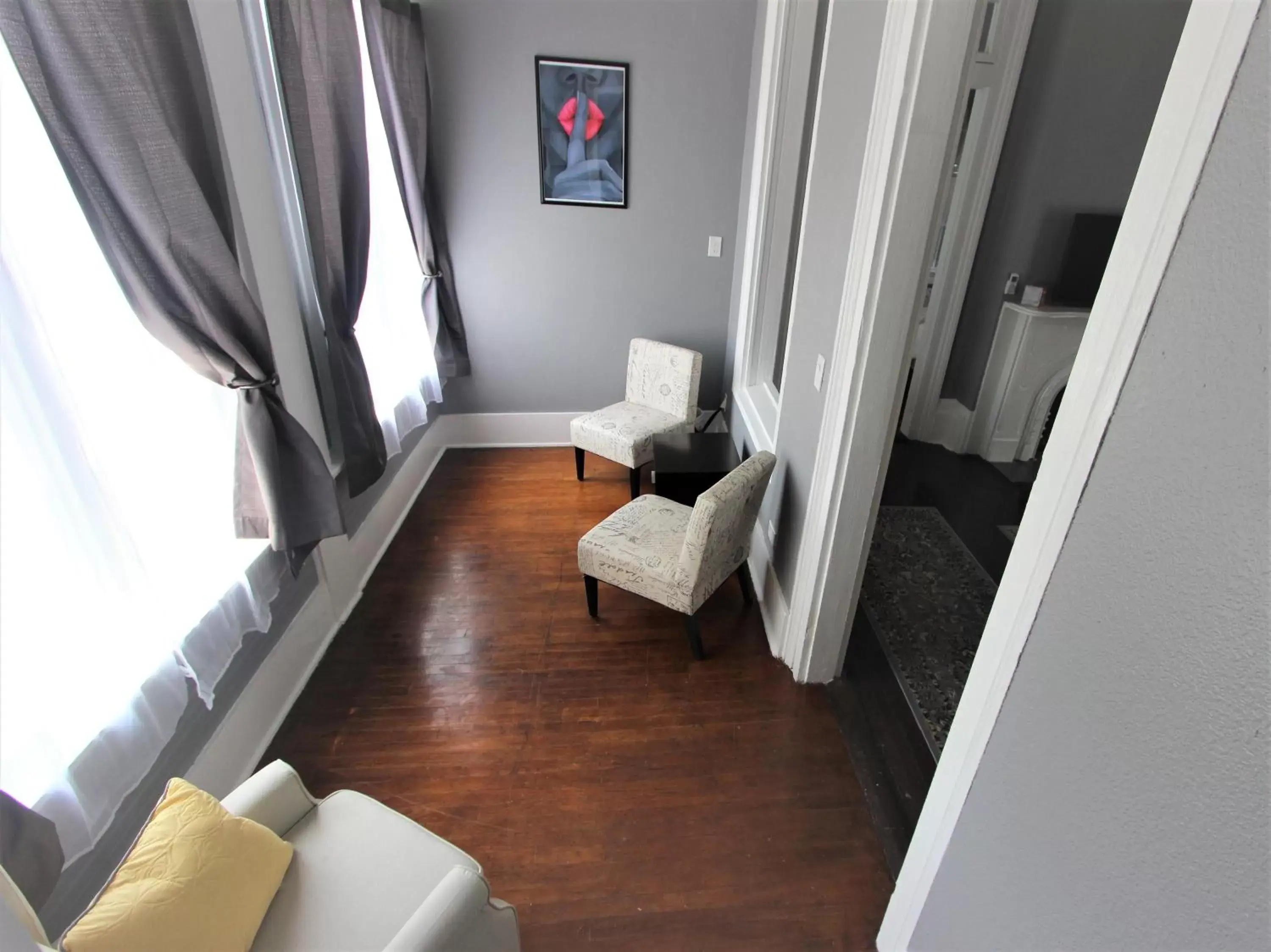 Edward T Austin Suite Main House Upstairs in The George Manor Edward T Austin Suite Main House Upstairs in The George Manor