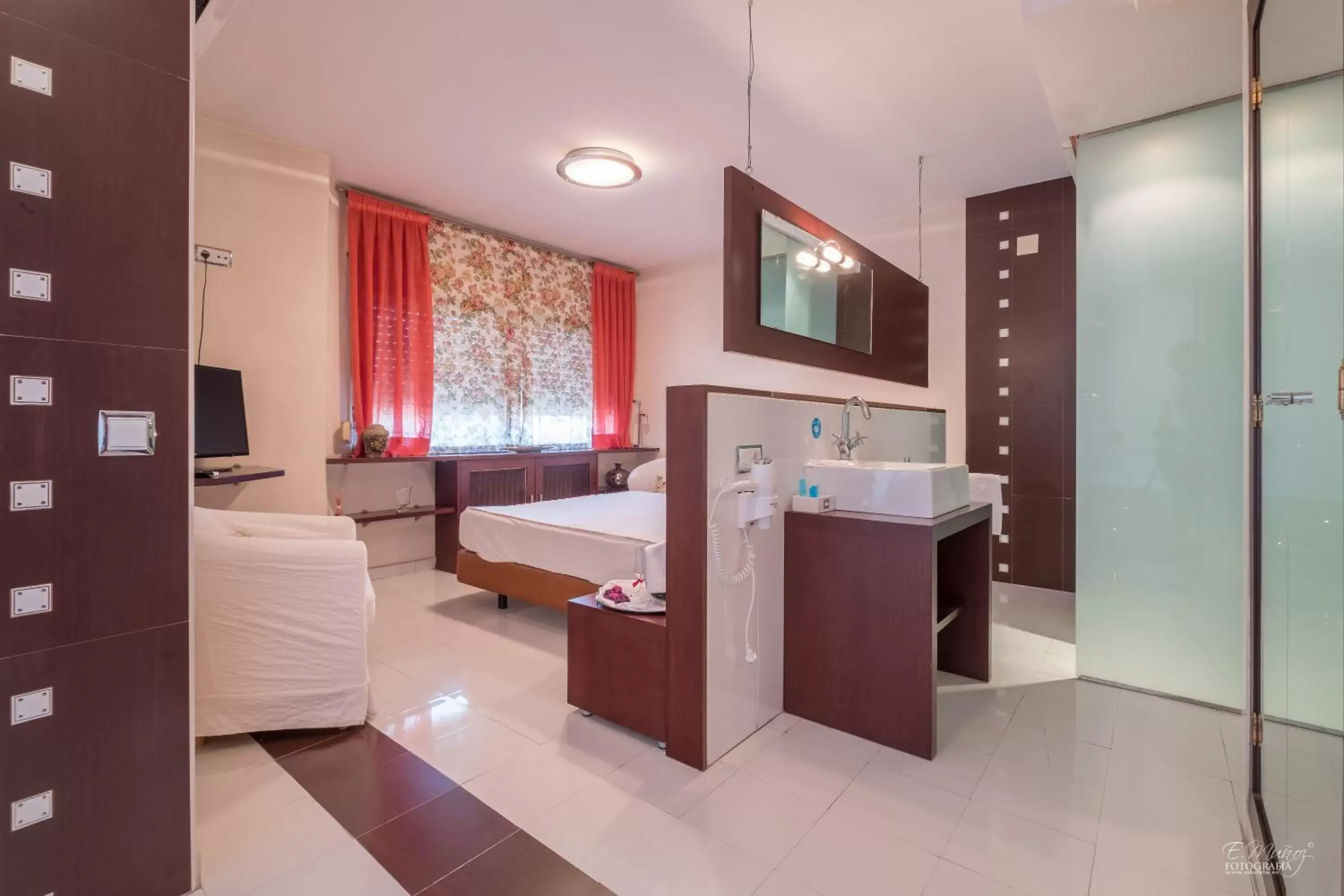 Photo of the whole room, Bathroom in Hotel Vivar